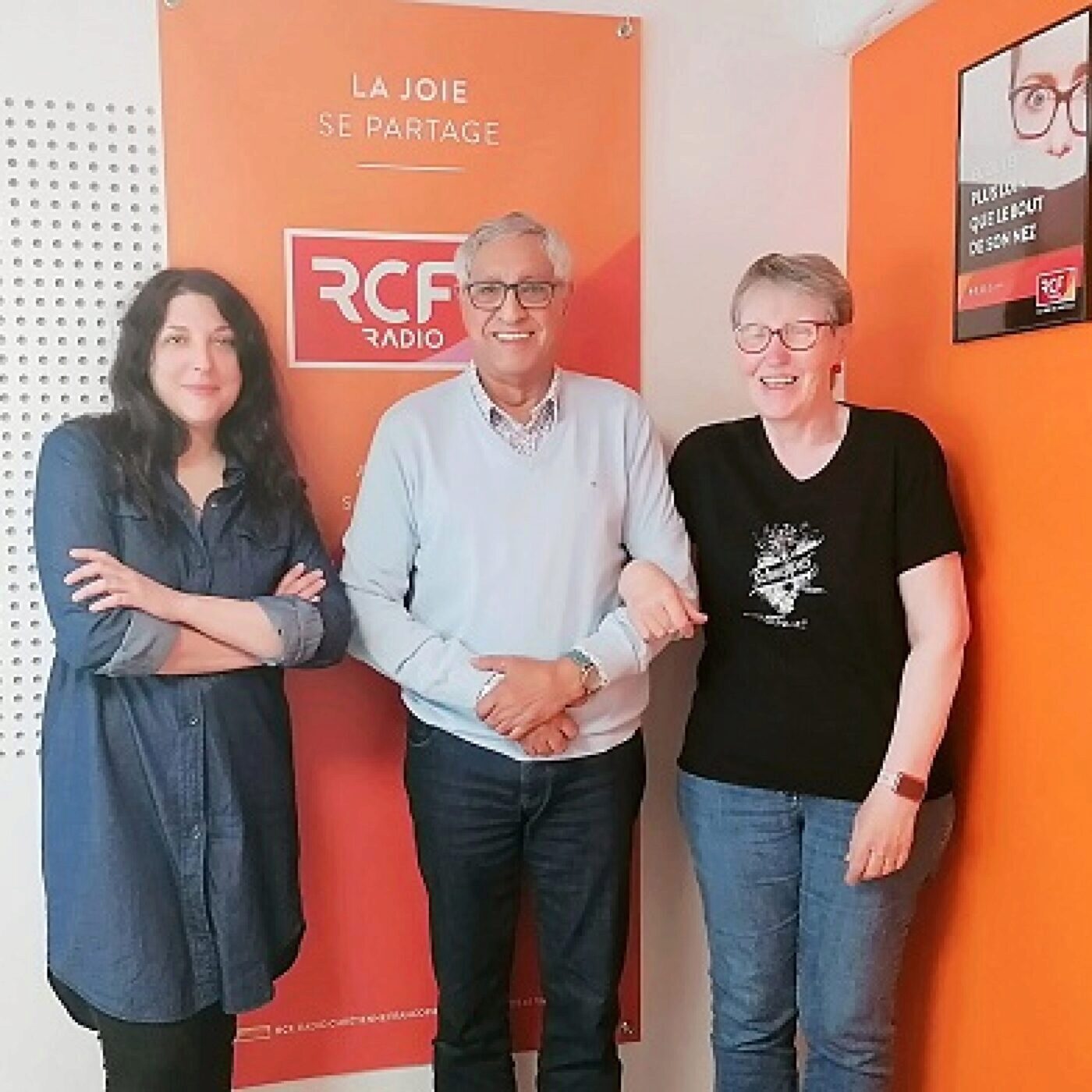 D\'ailleurs à ici