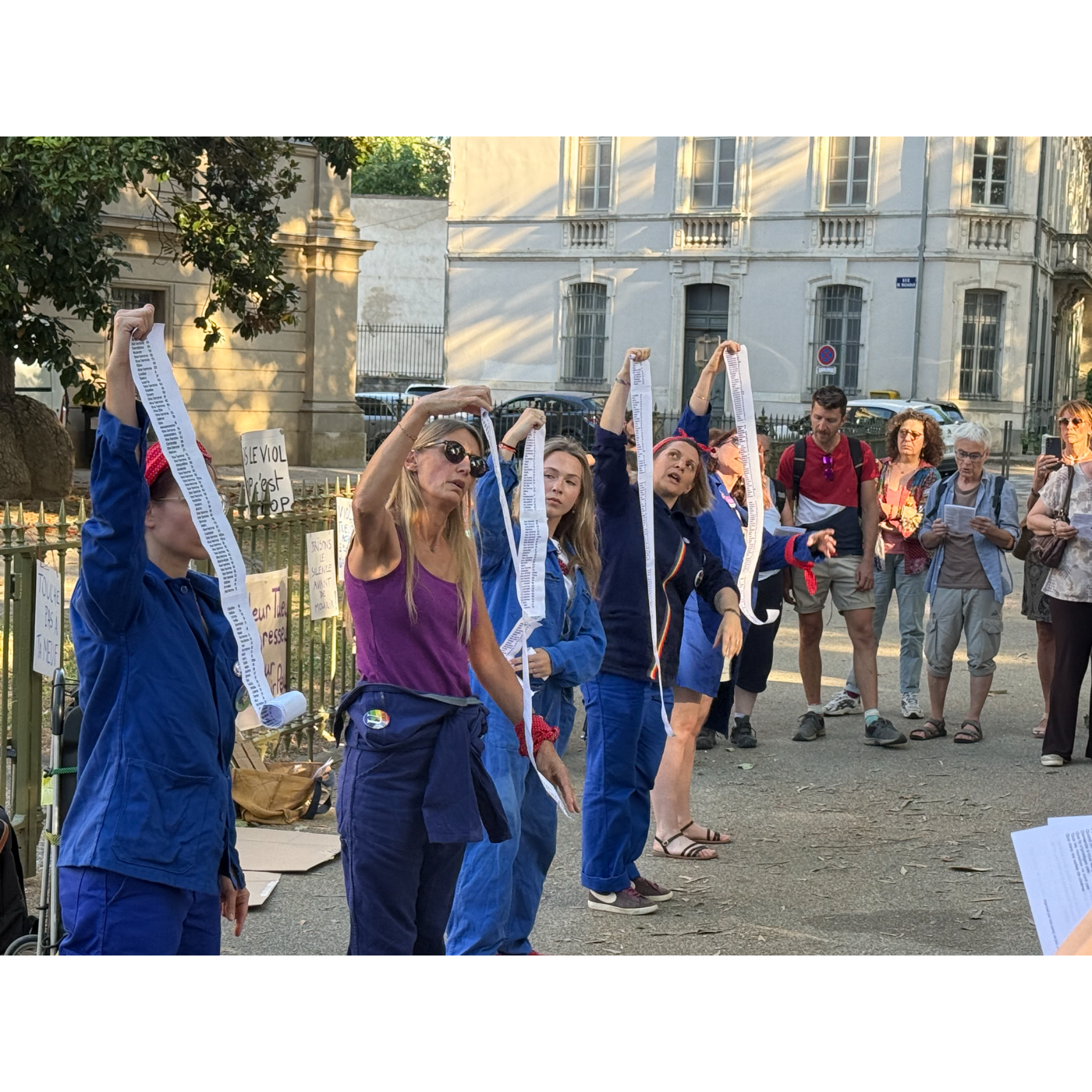 episode cover Carcassonne : une centaine de personnes mobilisées après le drame de Lyhanna