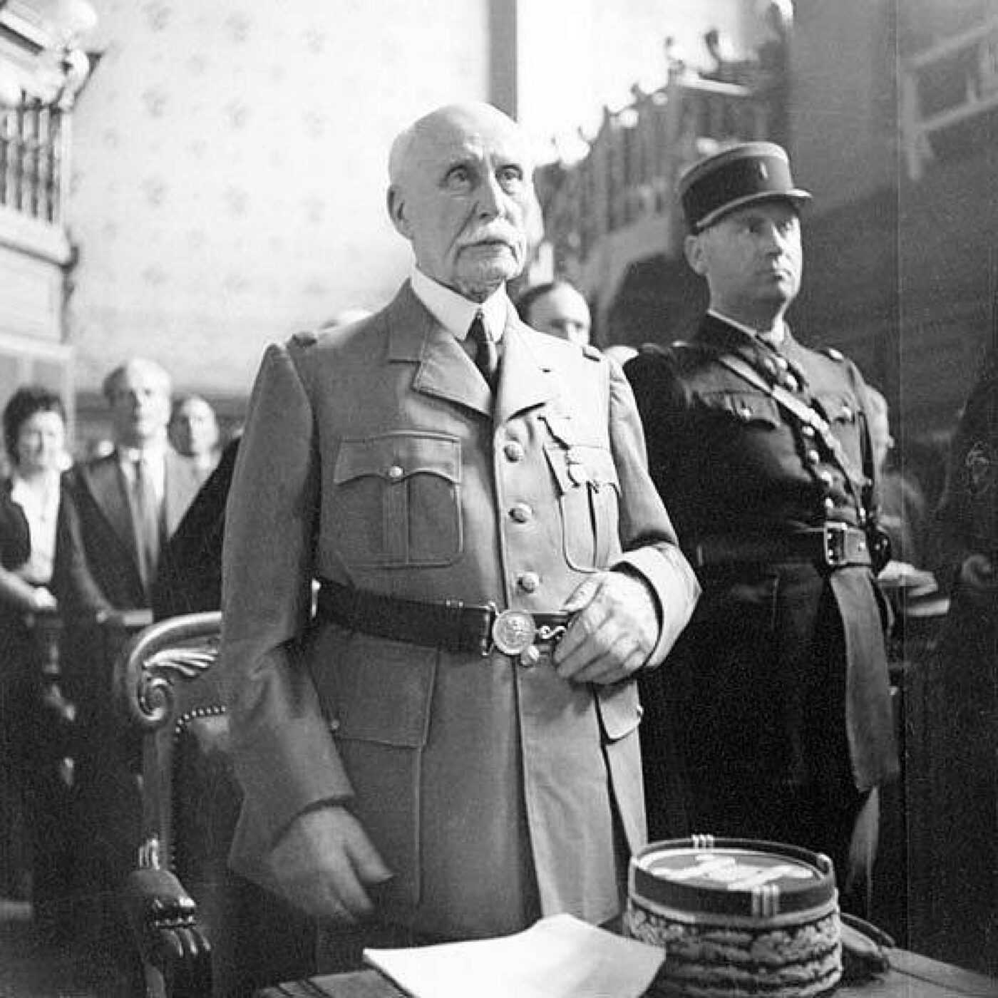 23 juillet 1945: Ouverture du procès du Maréchal Pétain episode artwork