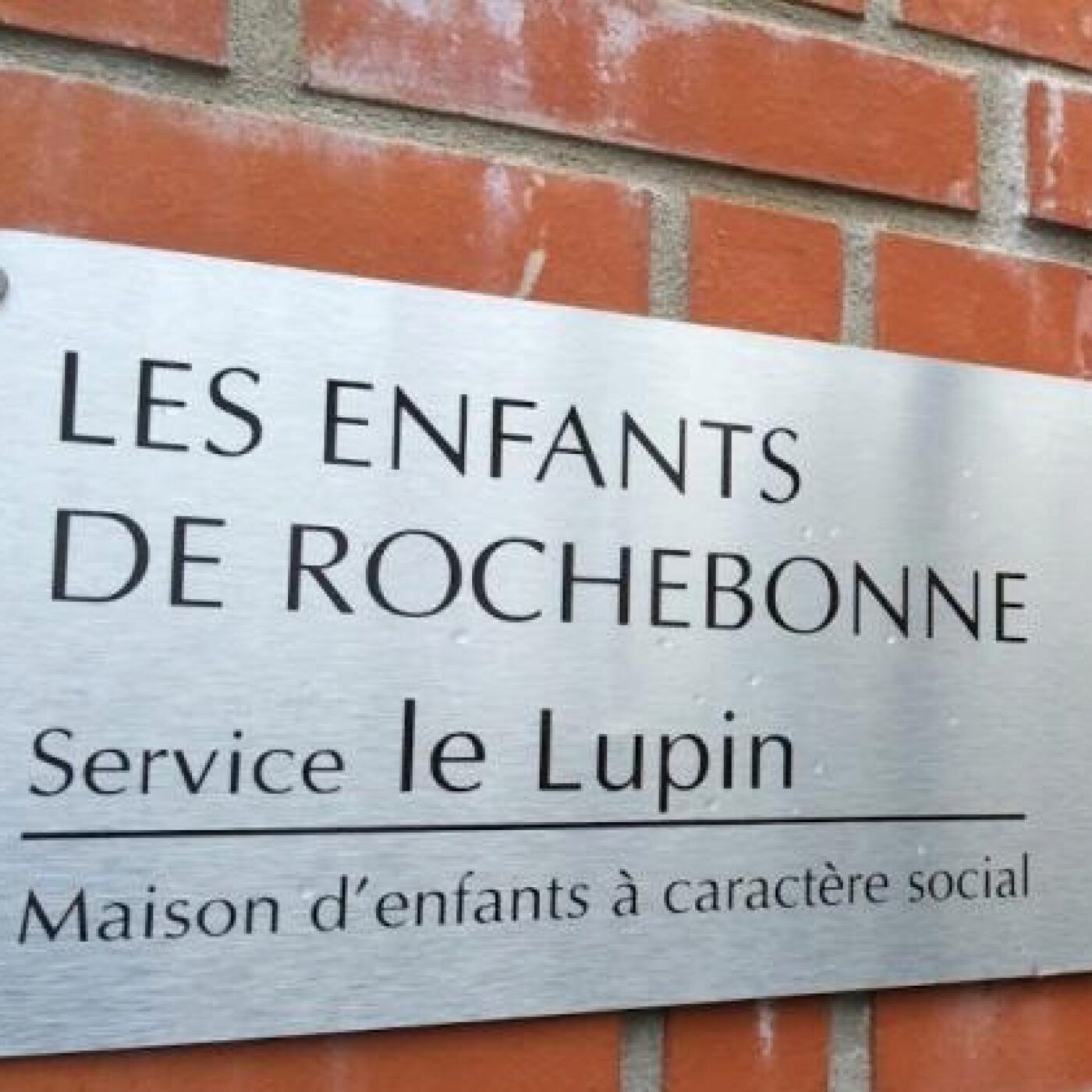 Claire Oberthur : " l'essentiel, c'est d'accueillir les enfants à partir de ce qu'ils sont et de ce qu'ils ont vécu " episode artwork