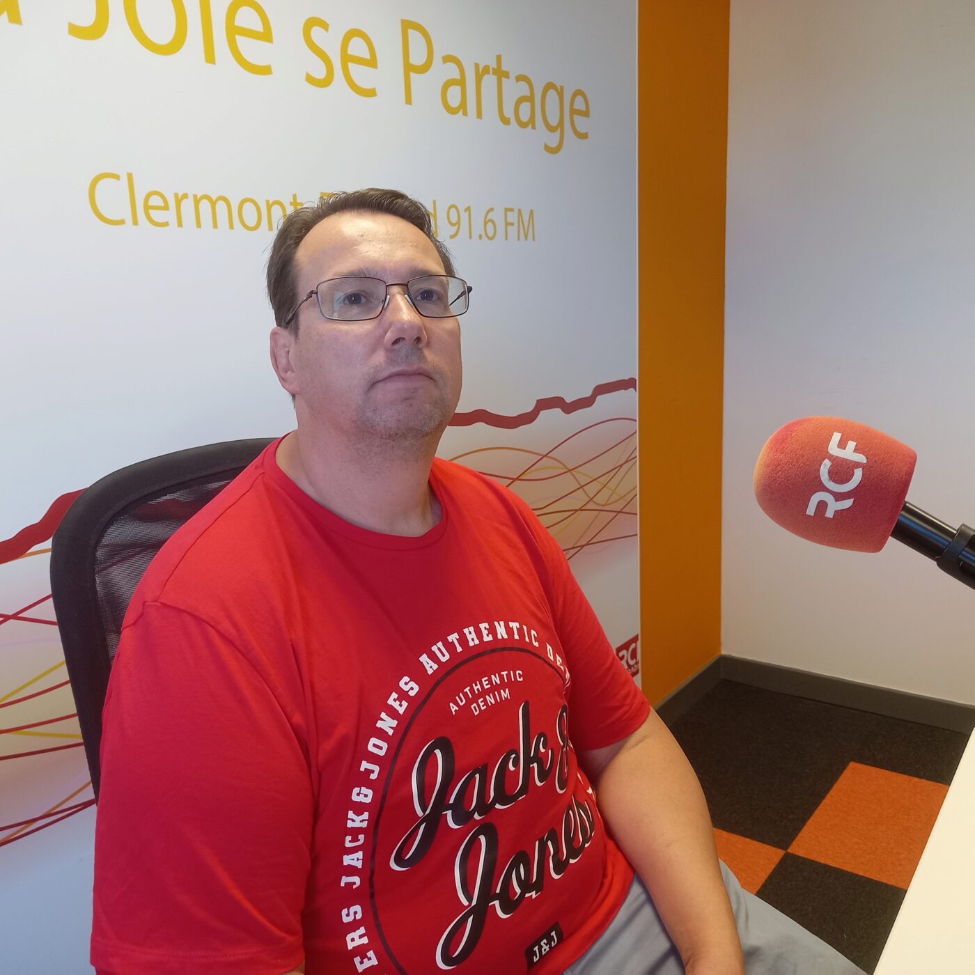 Clermont-Ferrand : la CGT appelle la direction du CHU à "sortir de sa logique de tableaux Excel" et à recruter des soignants episode artwork