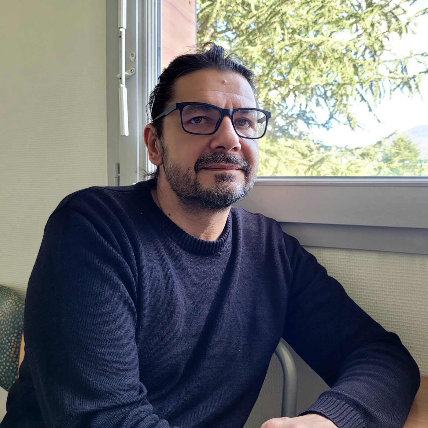 Emmanuel Mieusset, annécien, a passé un mois près de Kharkiv, sur le front ukrainien episode artwork