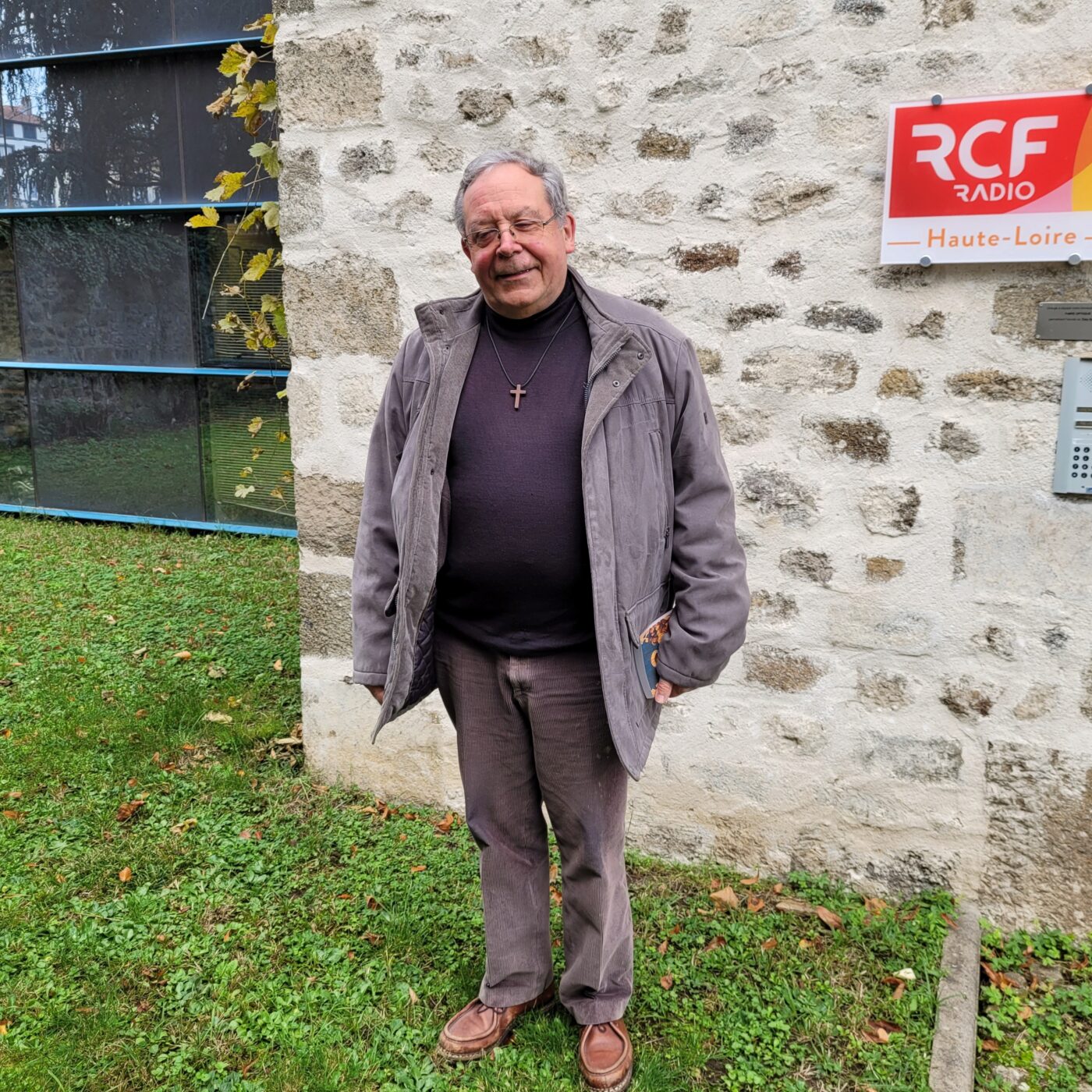 Père Emmanuel Chazot : la nouvelle traduction du Missel romain episode artwork