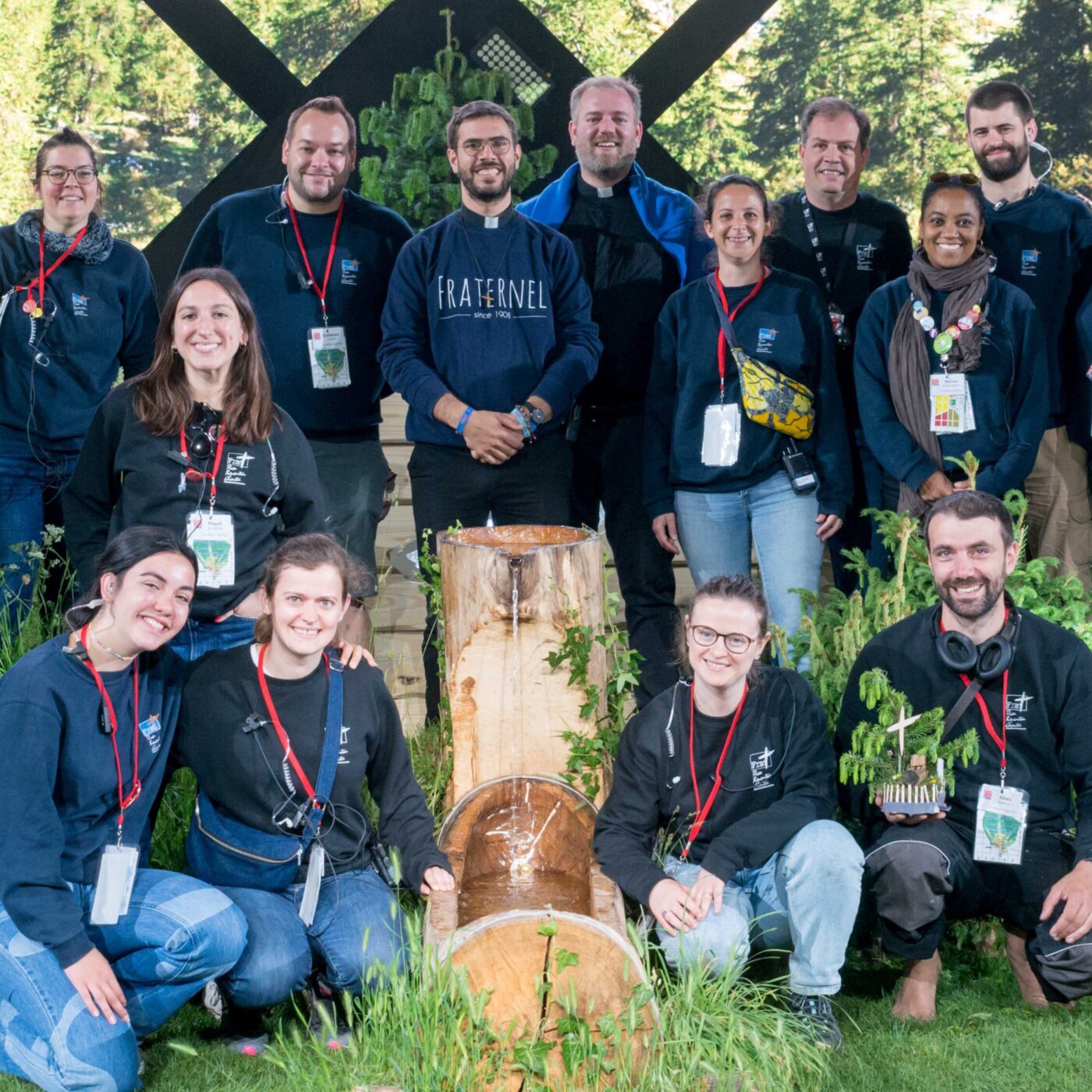 Affluence record pour le FRAT des lycéens à Lourdes episode artwork