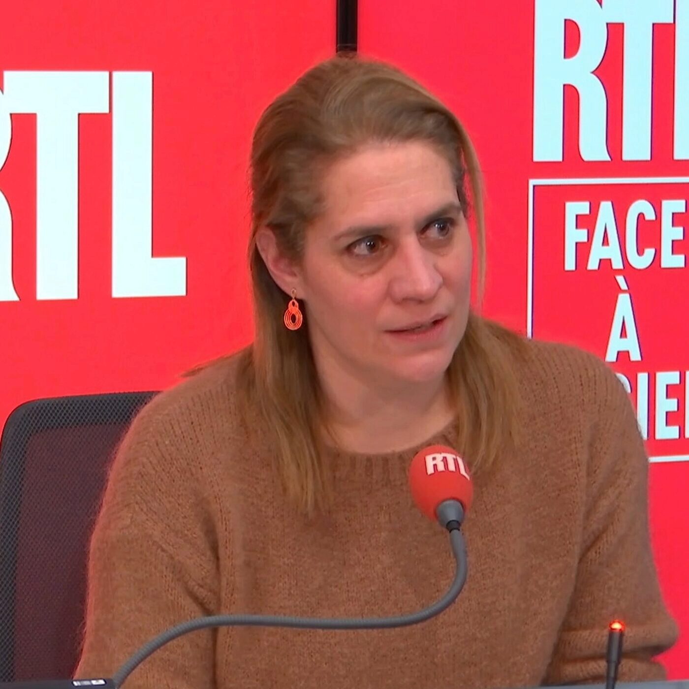 La mère d'Elias, poignardé à mort à 14 ans, raconte son combat pour "comprendre l'enchaînement judiciaire" qui a conduit au meurtre