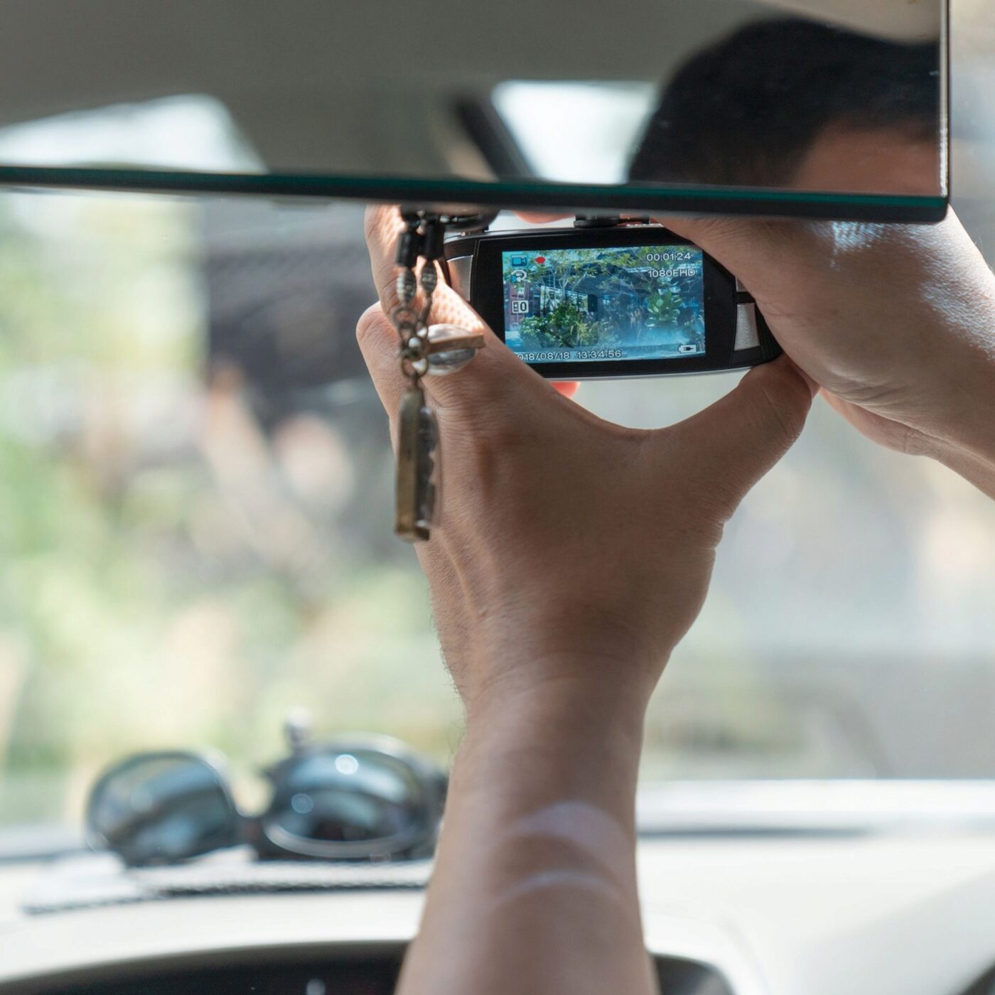 Sécurité Routière– Une dash-cam dans votre véhicule : oui, mais que peut-on faire avec les images ? episode artwork