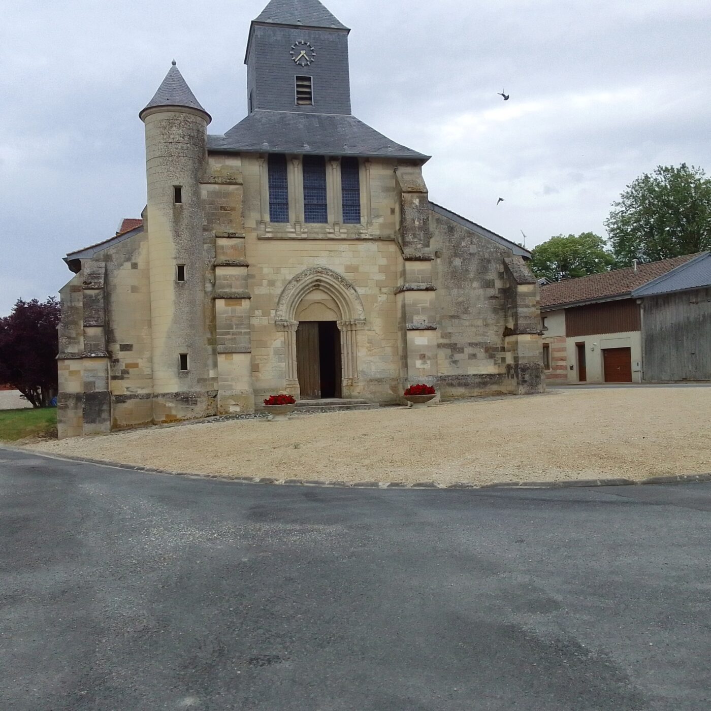 L'église Notre-Dame du Soldat à Hans (Argonne) episode artwork