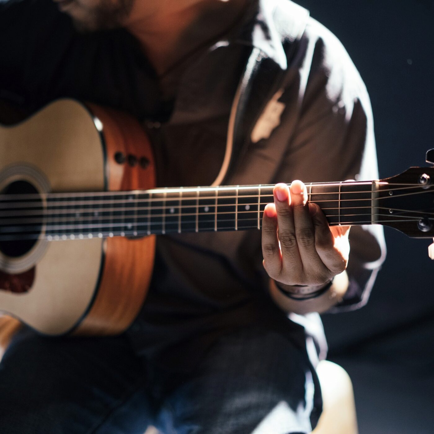 La chanteuse Laetikèt partage sa passion de la musique dans l'Indre episode artwork