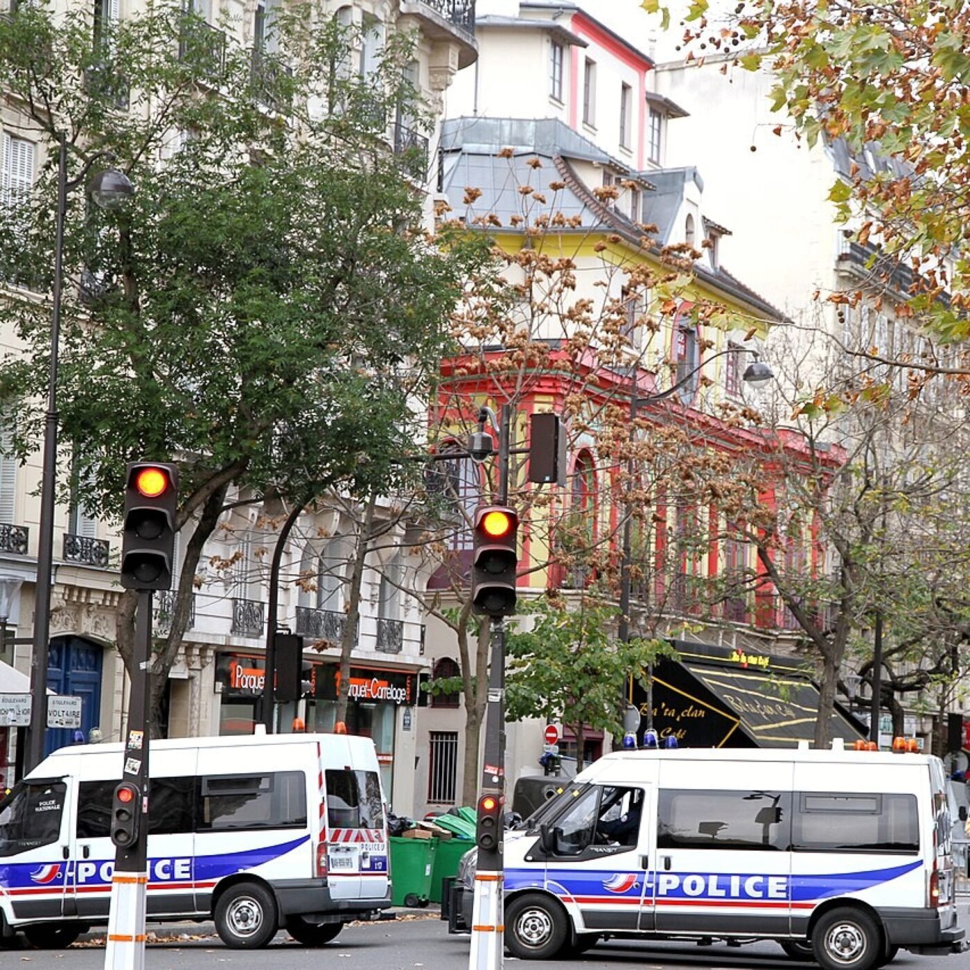 13  Novembre 2015: Une série d'attentats touche la France episode artwork