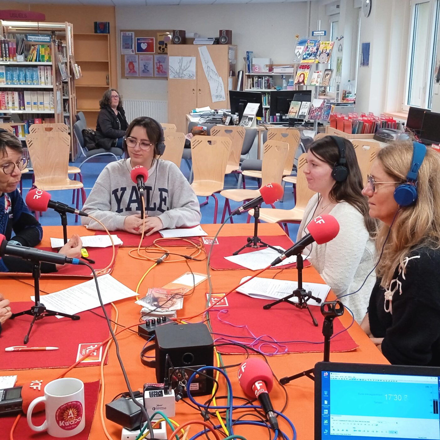Le label égalité "filles garçons" au collège du Valromey à Artemare episode artwork