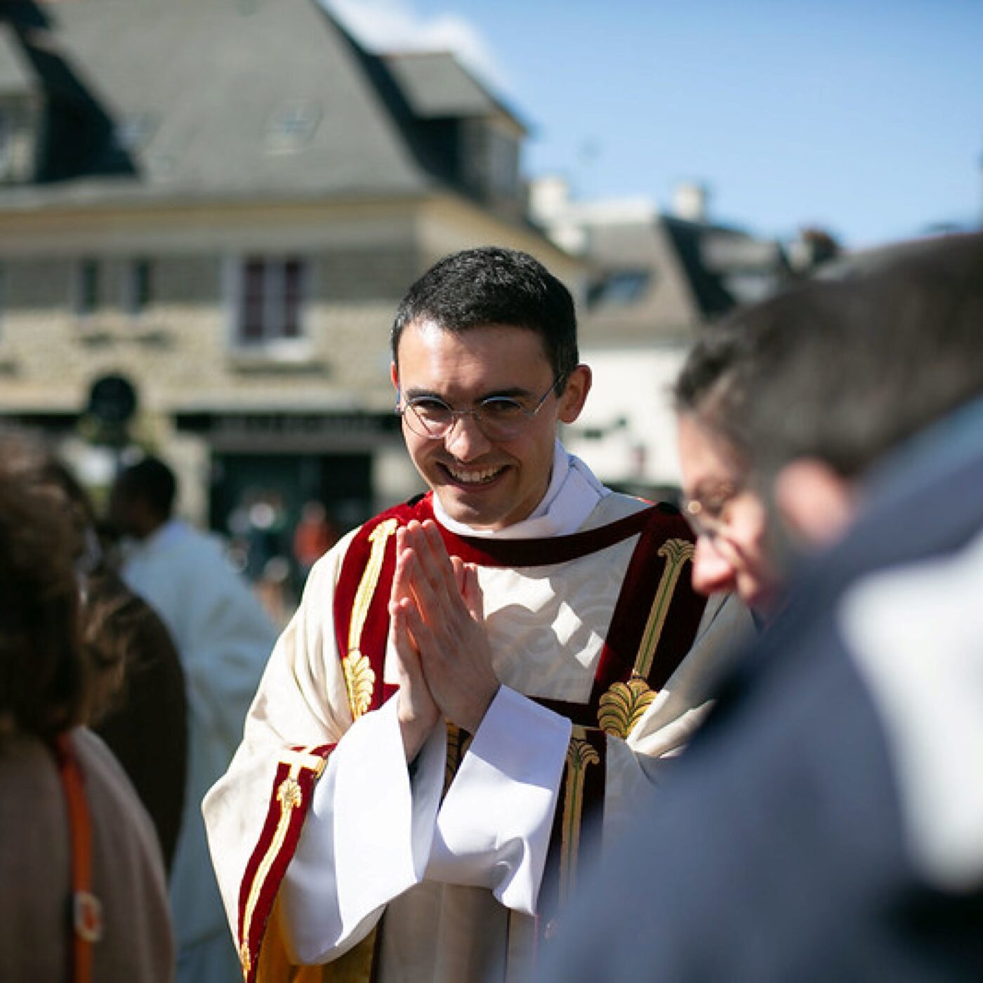 Mathieu est devenu diacre en vue du sacerdoce dimanche dernier à Bruz episode artwork