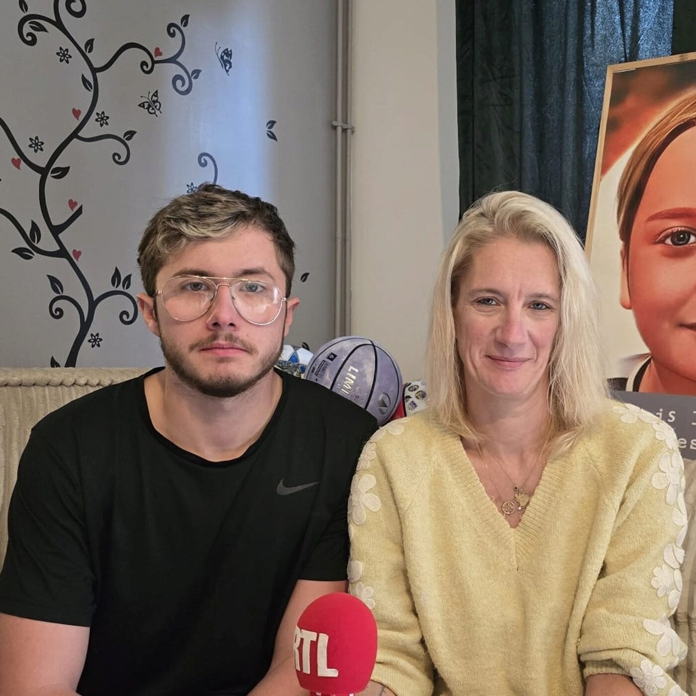 Delphine et Thibault Daviet, mère et frère de Lola, après la condamnation de la meurtrière : "On espère qu'elle ne fera pas appel"