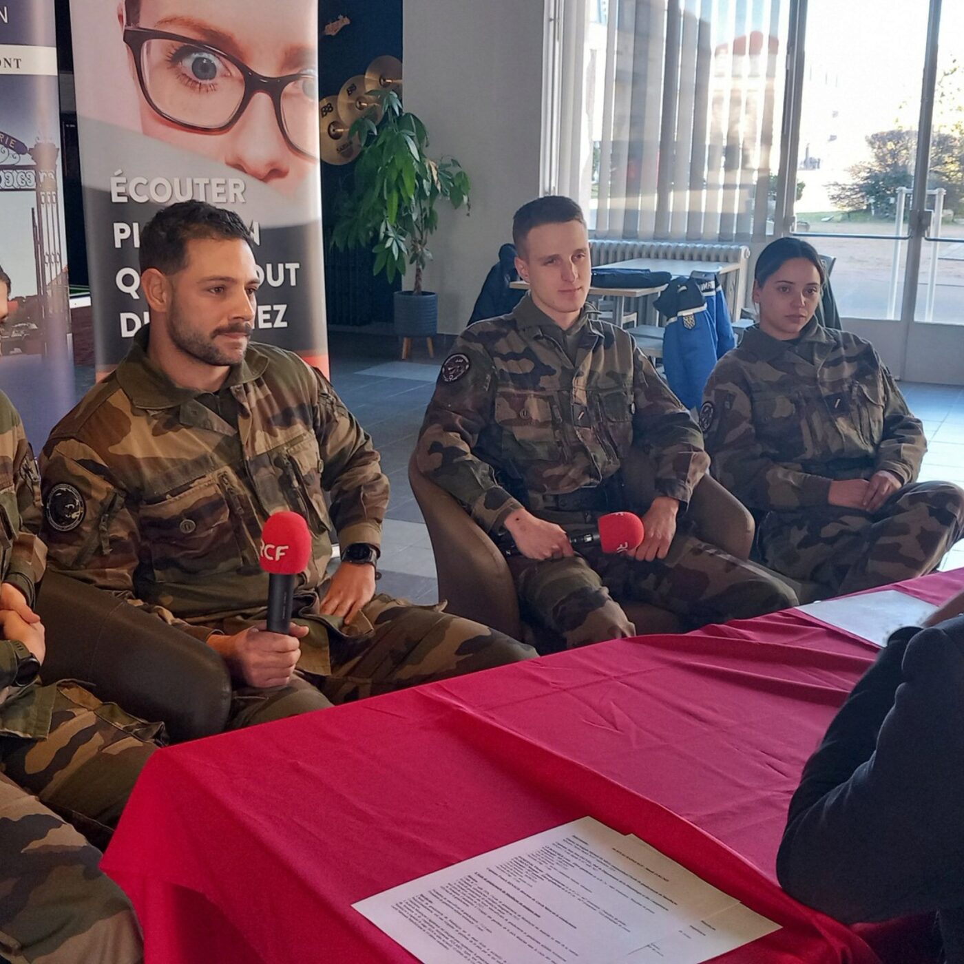 En direct de l'école de gendarmerie de Montluçon episode artwork