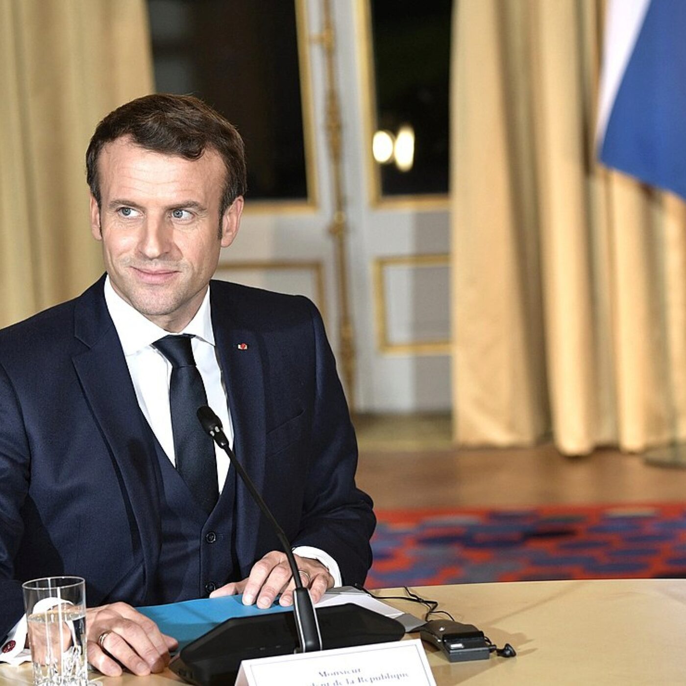 Crise institutionnelle : que dit l'Eglise ?