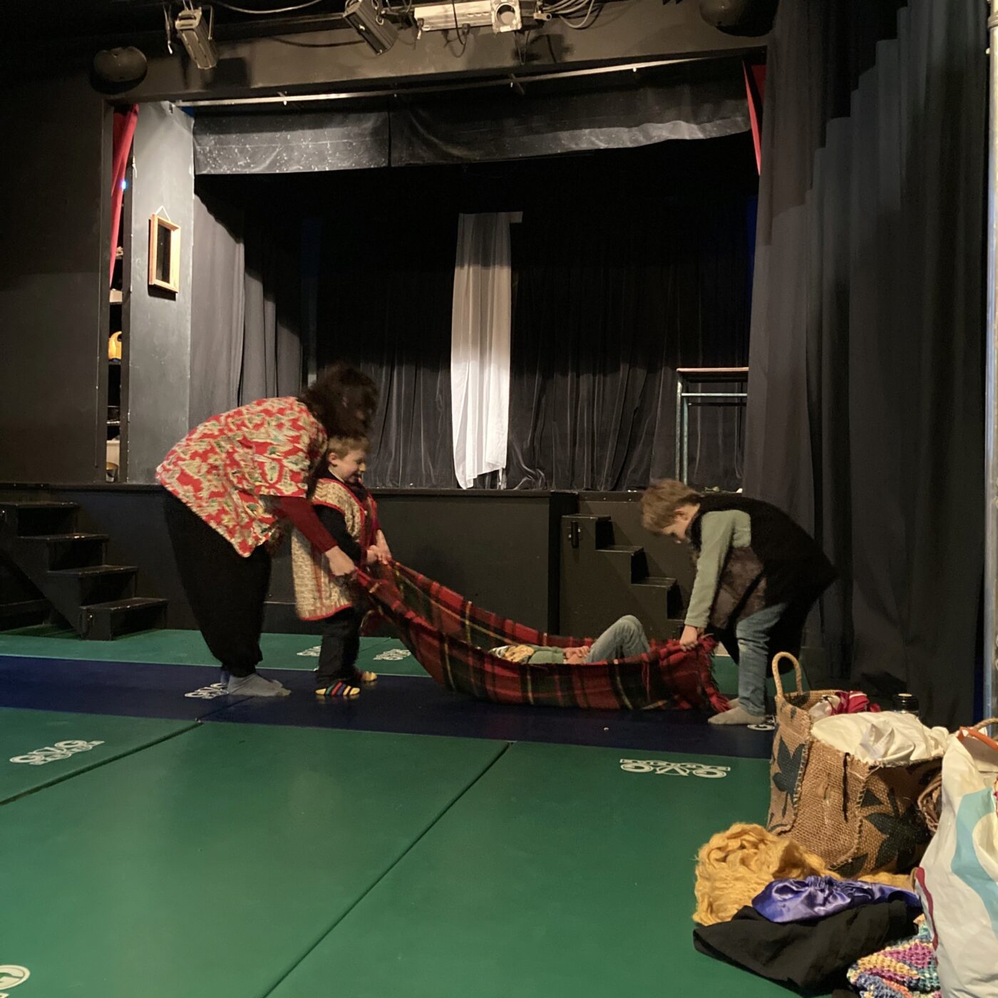 Les petits s'initient au théâtre en Touraine episode artwork