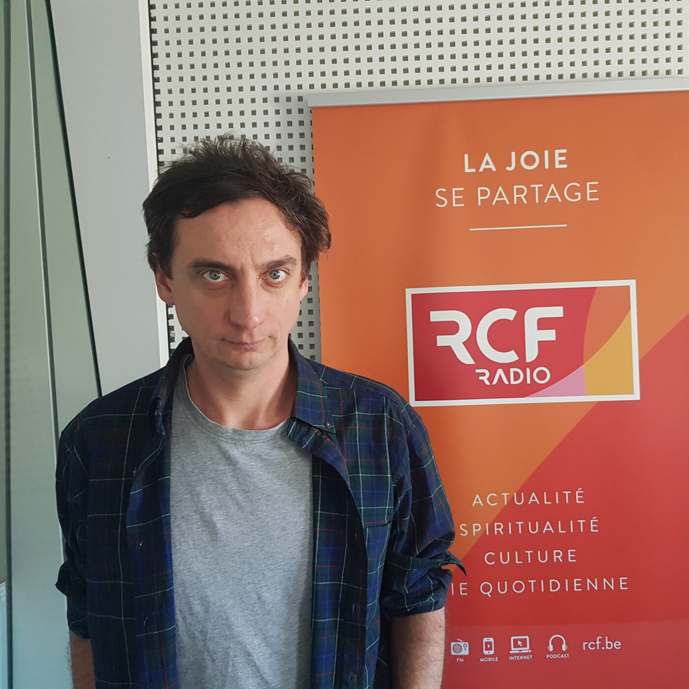 Thibaut Wenger, metteur en scène de "Ex" au théâtre des Martyrs episode artwork