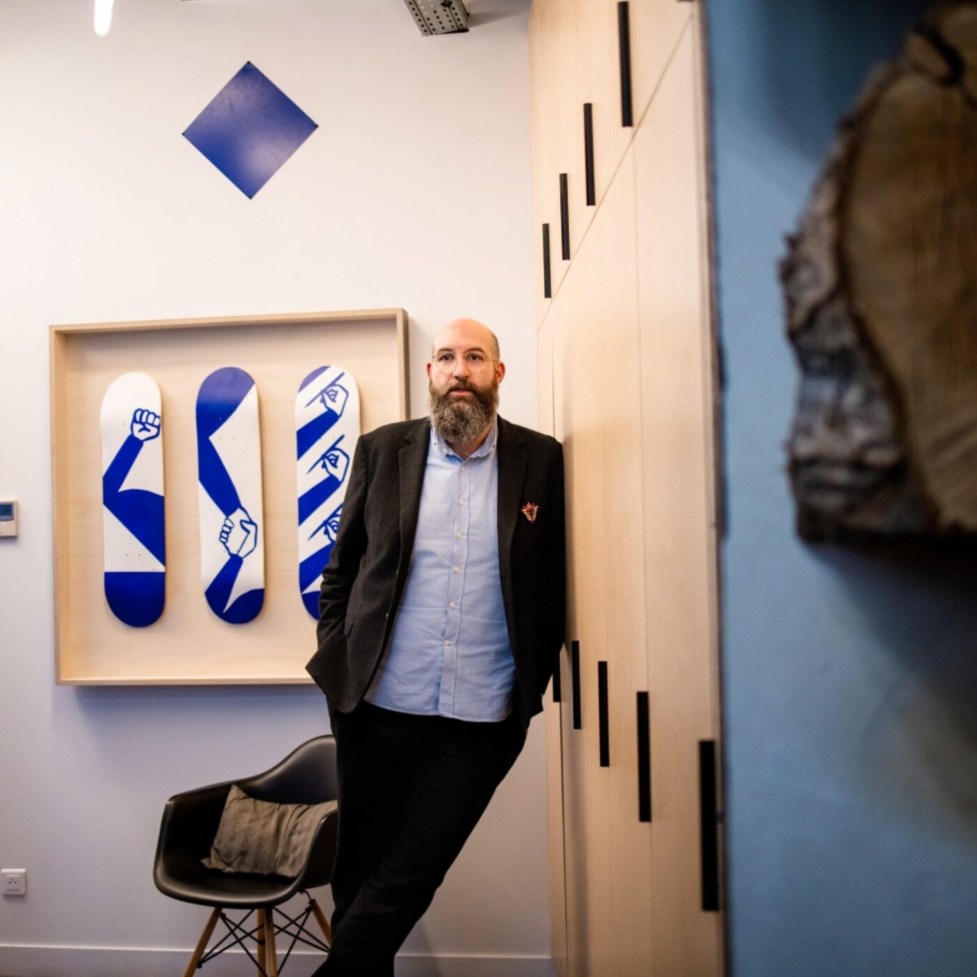 Co working  réinvente la location de bureaux, toutes charges comprises episode artwork