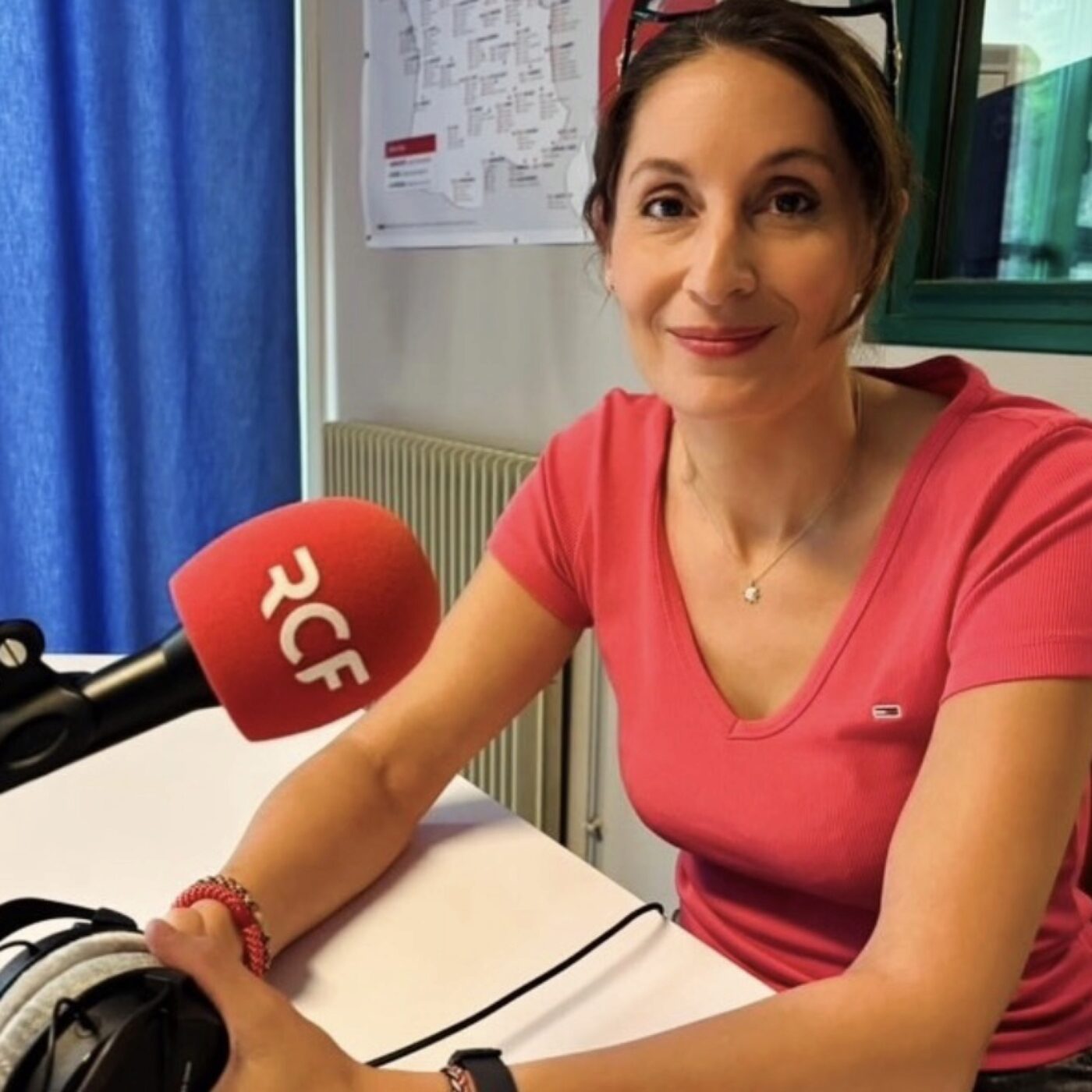 Et que cesse le silence D’Émilie Boguet  episode artwork