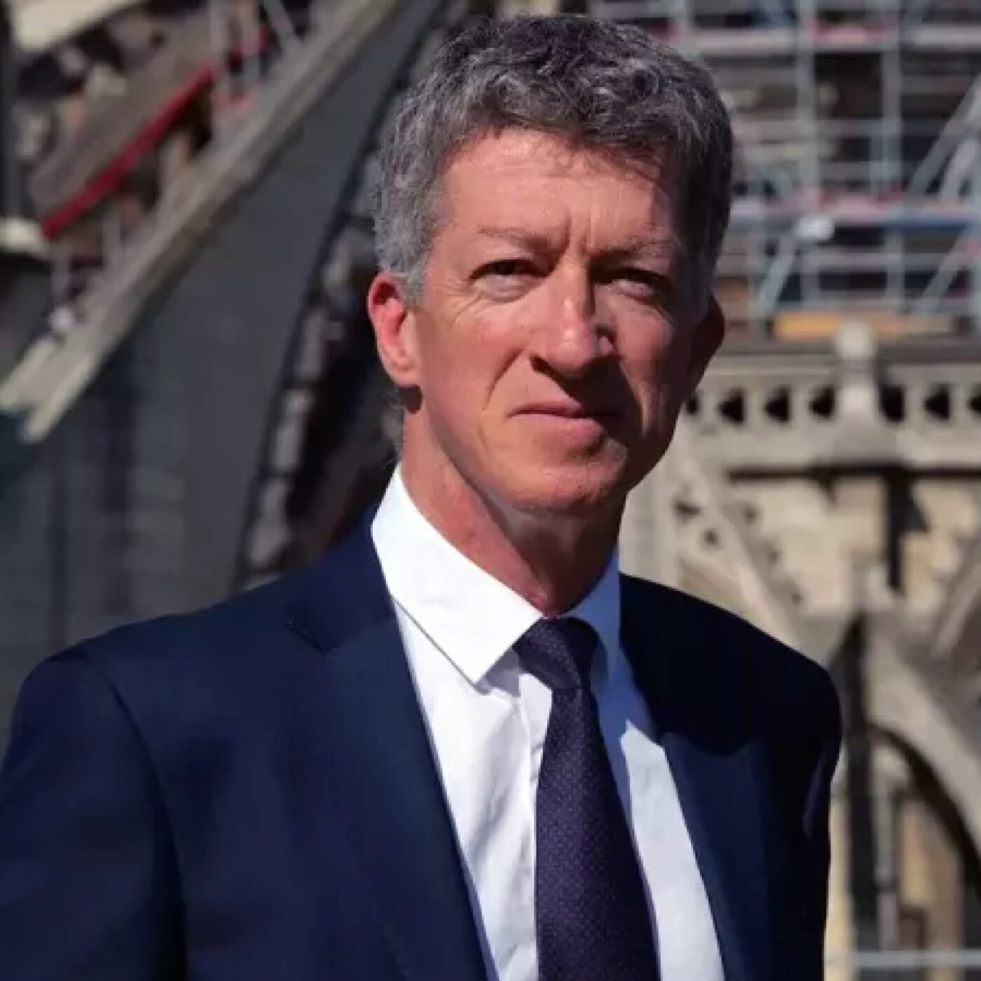 Notre Dame de Paris : Philippe Jost succède au général Georgelin episode artwork