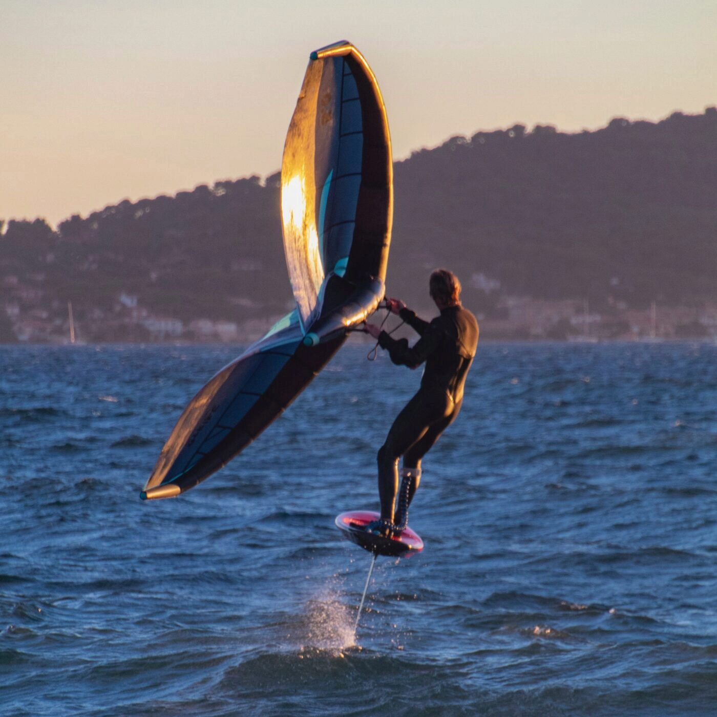 Un weekend d'initiation au wingfoil sur le lac de Vouglans episode artwork