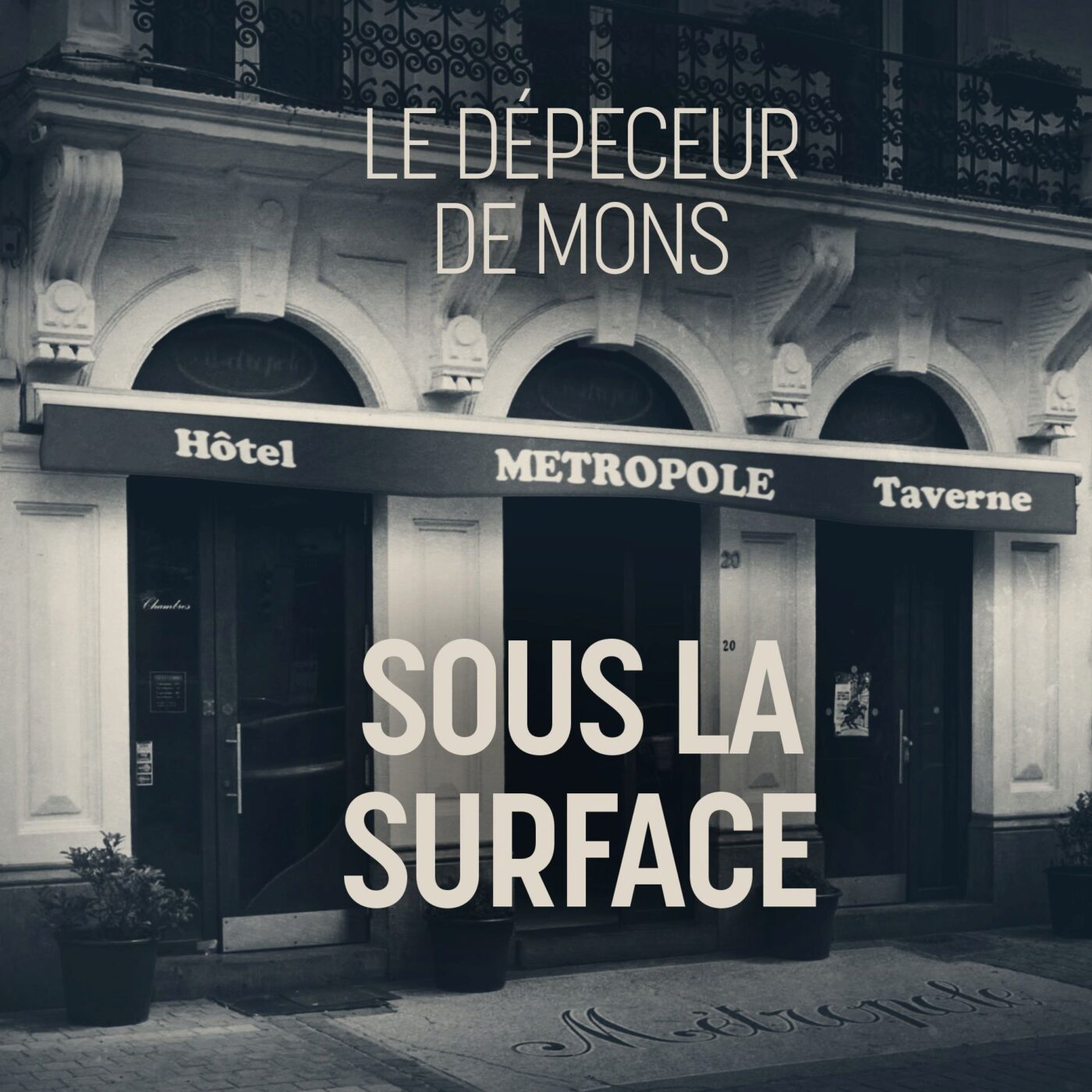 2. Sous la Surface 2. Sous la Surface