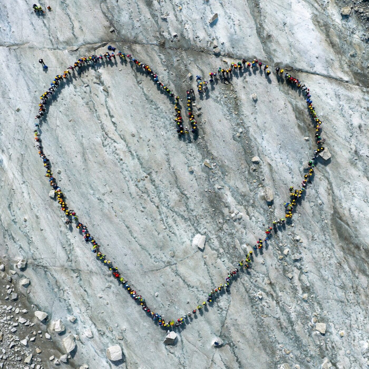 Micro glacier au coeur du glacier avec la Compagnie des Guides de Chamonix episode artwork