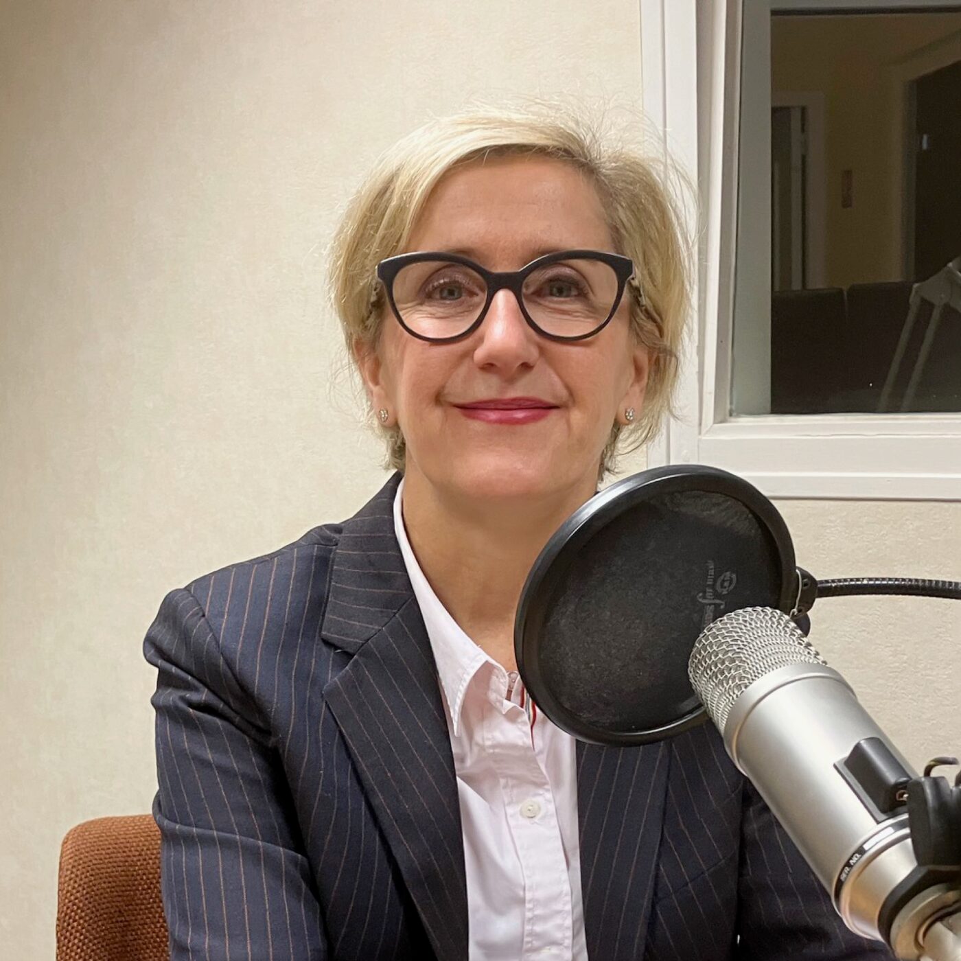 Catherine Galvez : Comment le Crédit agricole fait face à la crise episode artwork