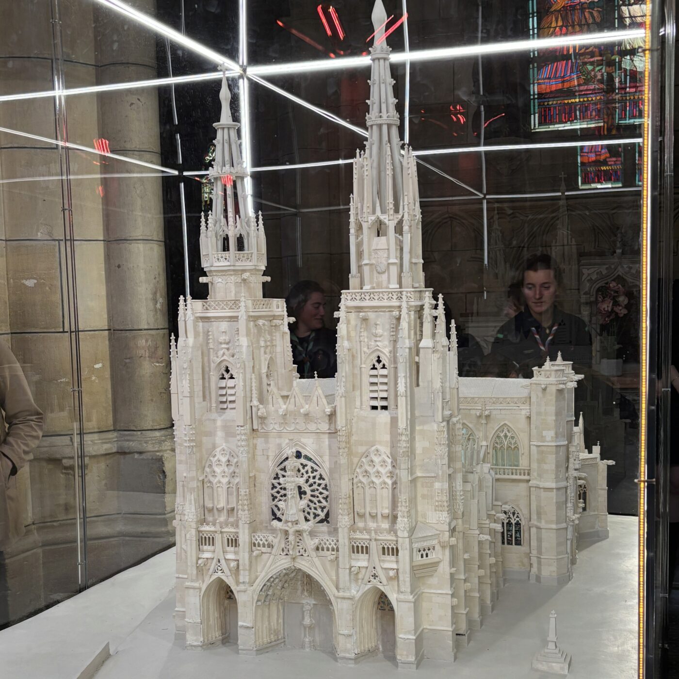 Une maquette de la basilique Notre-Dame de L’Épine enfin exposée episode artwork