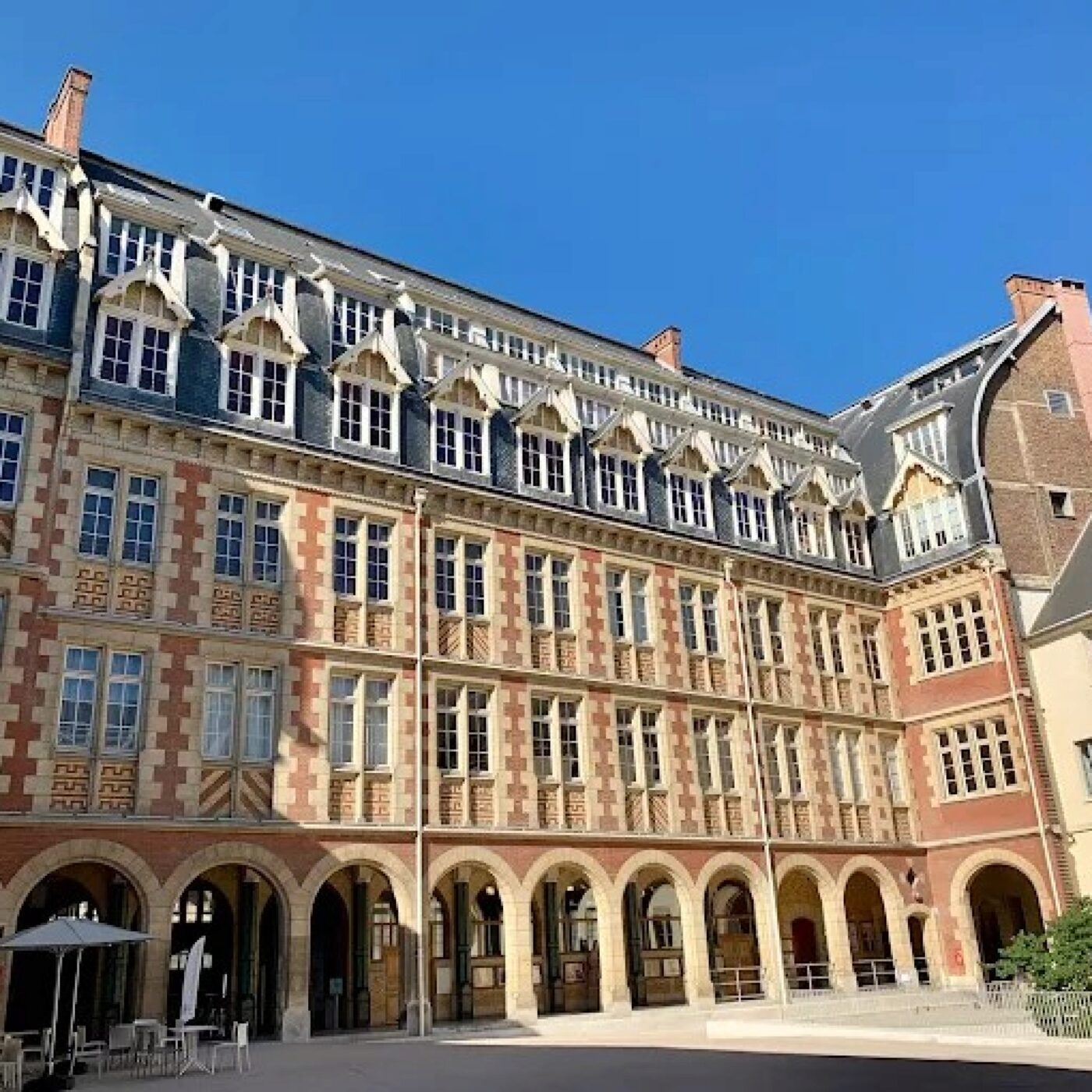 L’Institut catholique de Paris lance un MOOC pour mieux comprendre la Bible episode artwork