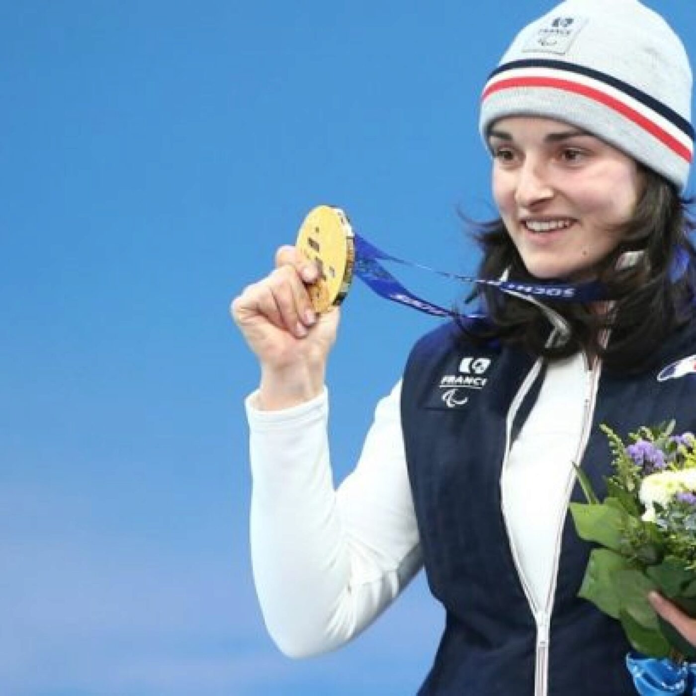 Délégation resserrée, top 4, pâtes et pizzas, Marie Bochet, cheffe de mission pour la délégation paralympique, s'exprime episode artwork