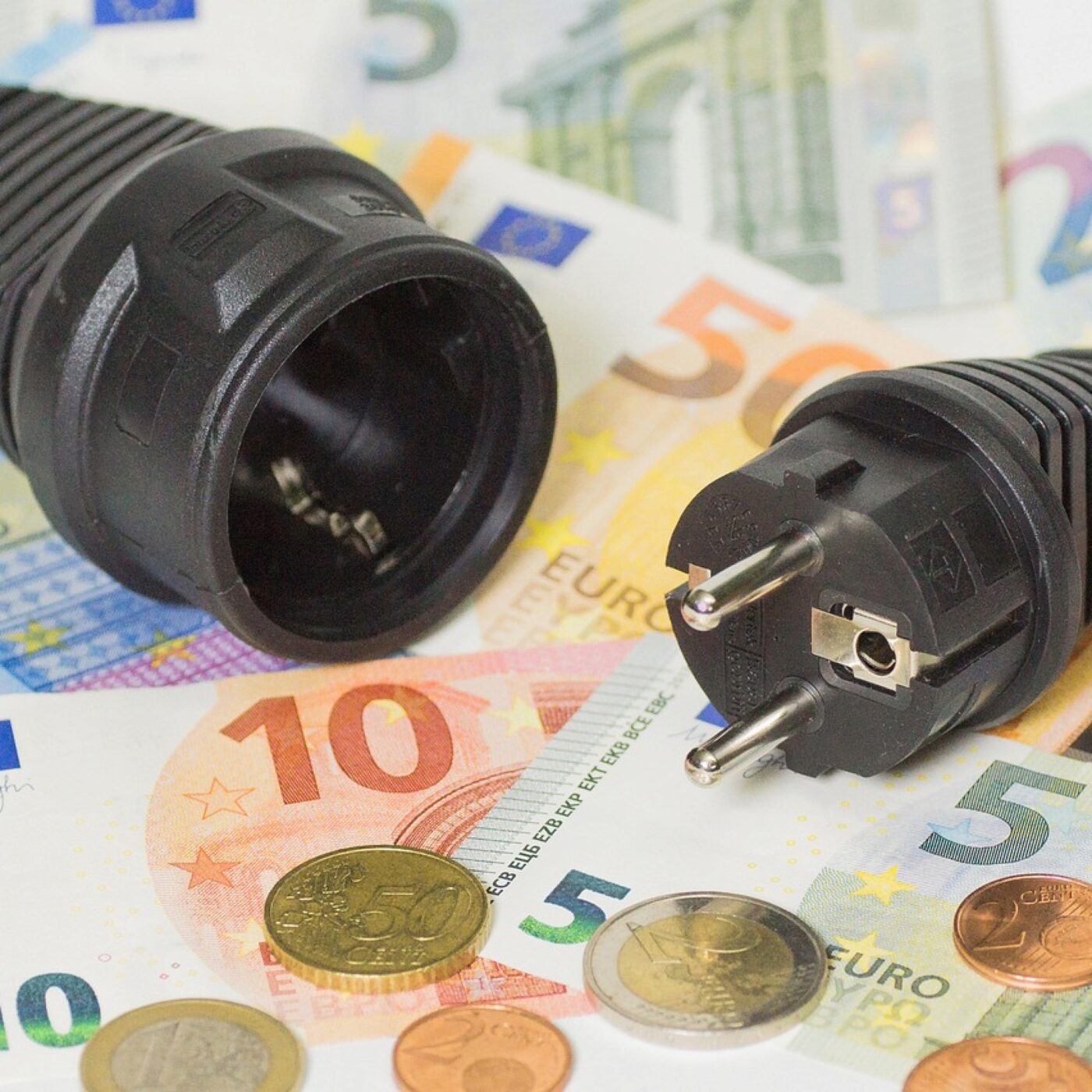 TVA sur l'énergie : L'Europe coupable ou bouc émissaire ? episode artwork