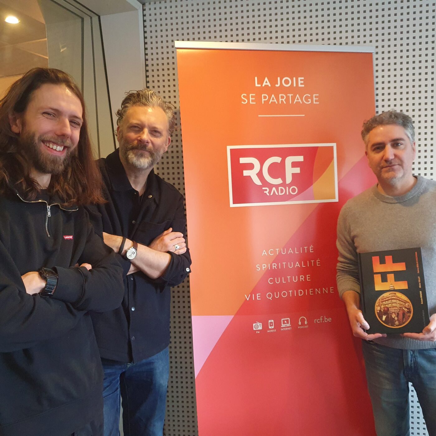 "Off" - Romain Renard, Olivier Tollet et Patrice Réglat Vizzavona (ed D Maghen) episode artwork