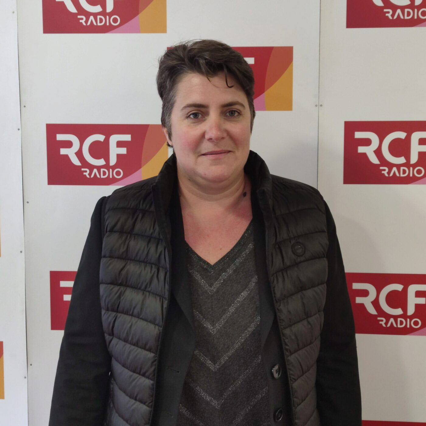 Amandine Rabeyrin - Les soignants non-vaccinés de retour à l'hôpital episode artwork