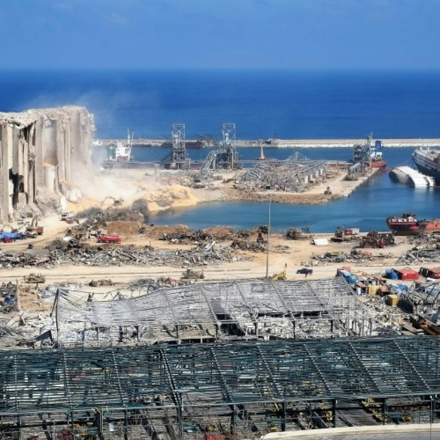 Il y a 5 ans, l'explosion du port de Beyrouth episode artwork
