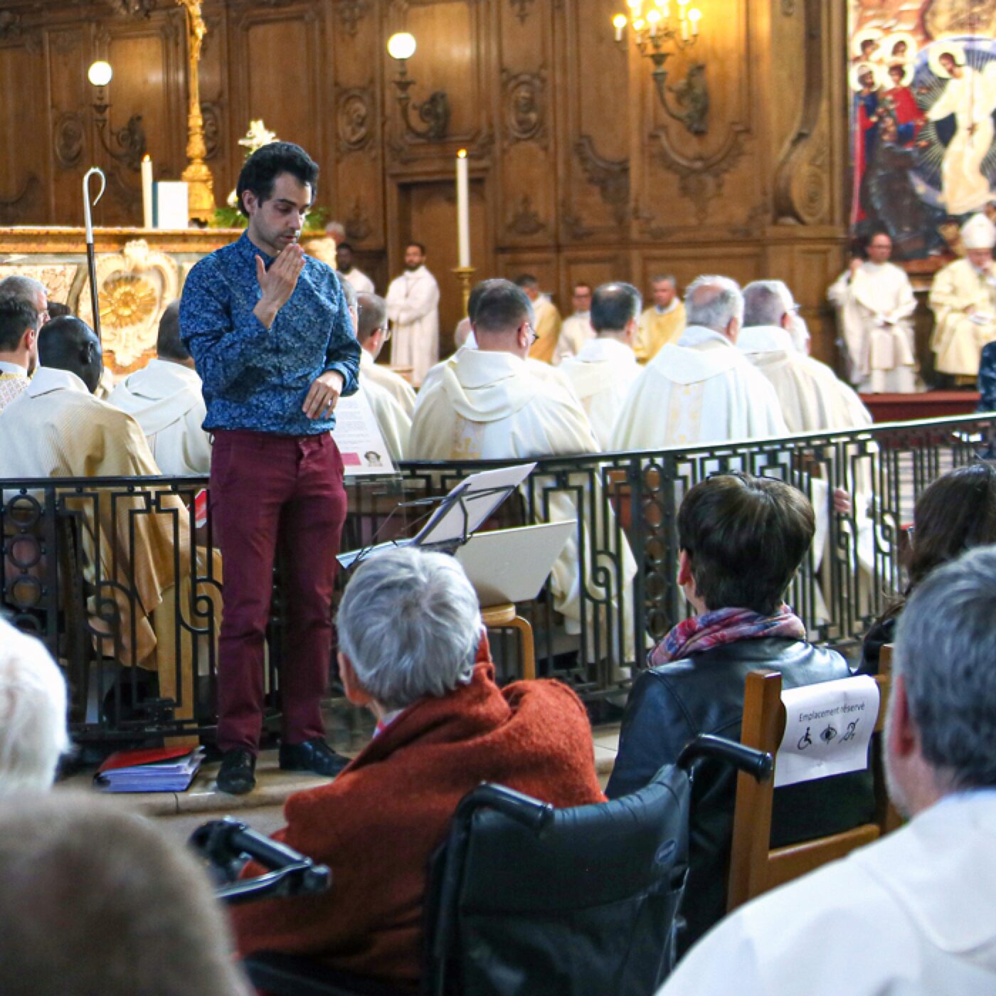 La pastorale des sourds : aider ceux qui n'entendent pas à cheminer dans la foi