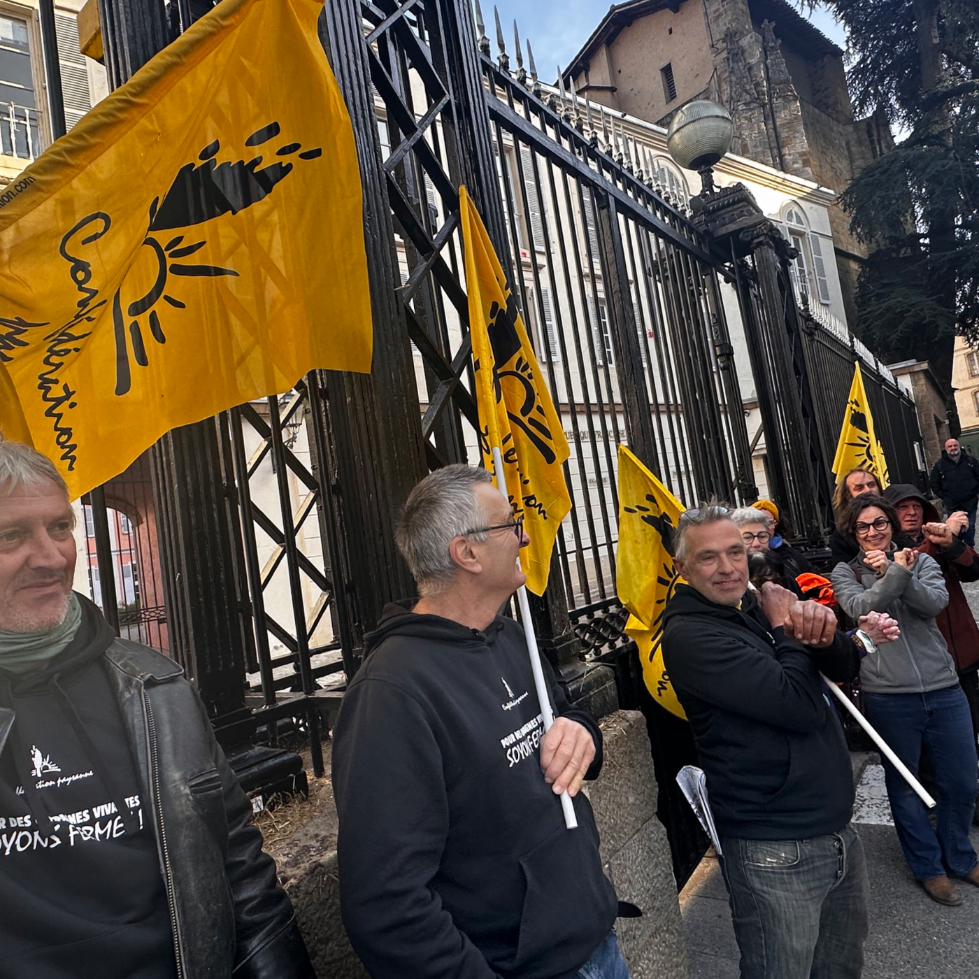 episode cover Salon de l’agriculture : la Confédération paysanne de l’Ariège appelle au boycott total