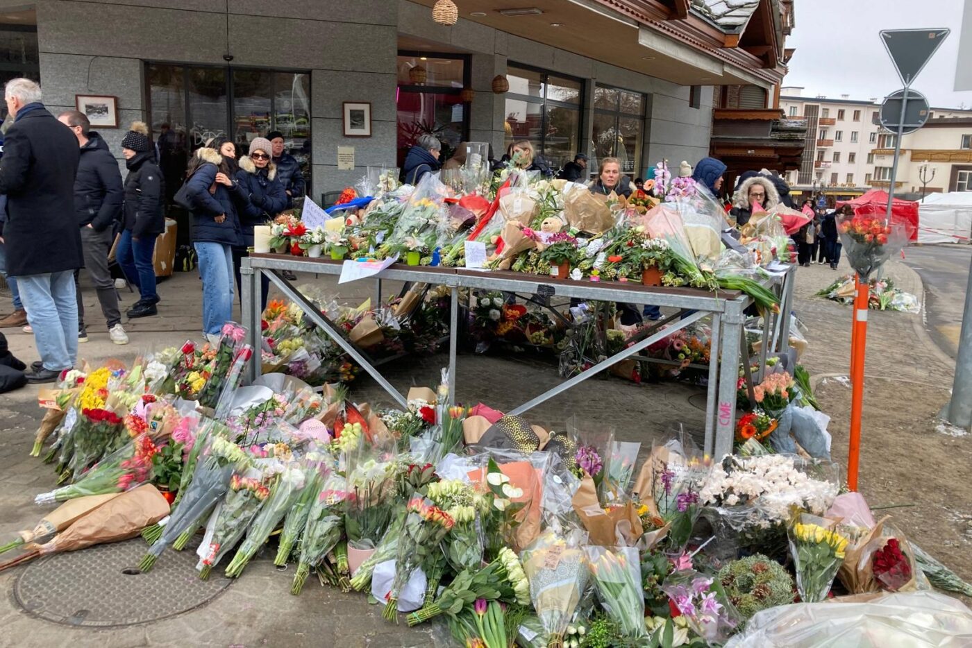 Incendie à Crans-Montana : Jessica Moretti déplore "une tragédie inimaginable" et demande pardon aux victimes