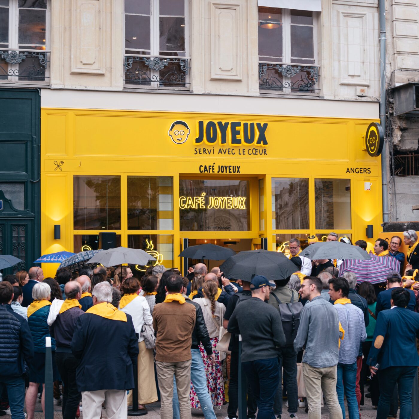 Après un an d'activité, le Café Joyeux ne désemplie pas à Angers episode artwork