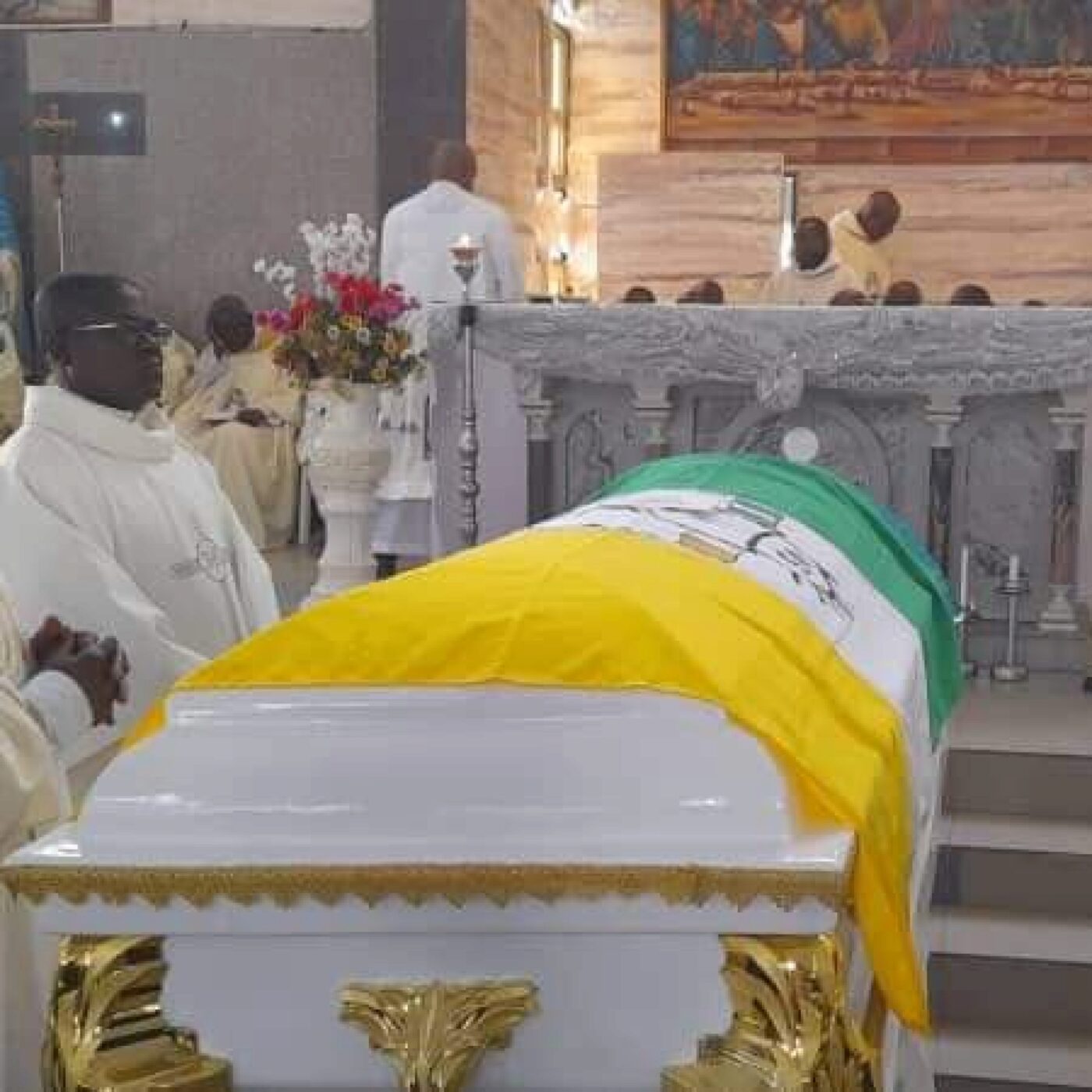 Aide à l\'Eglise en Détresse