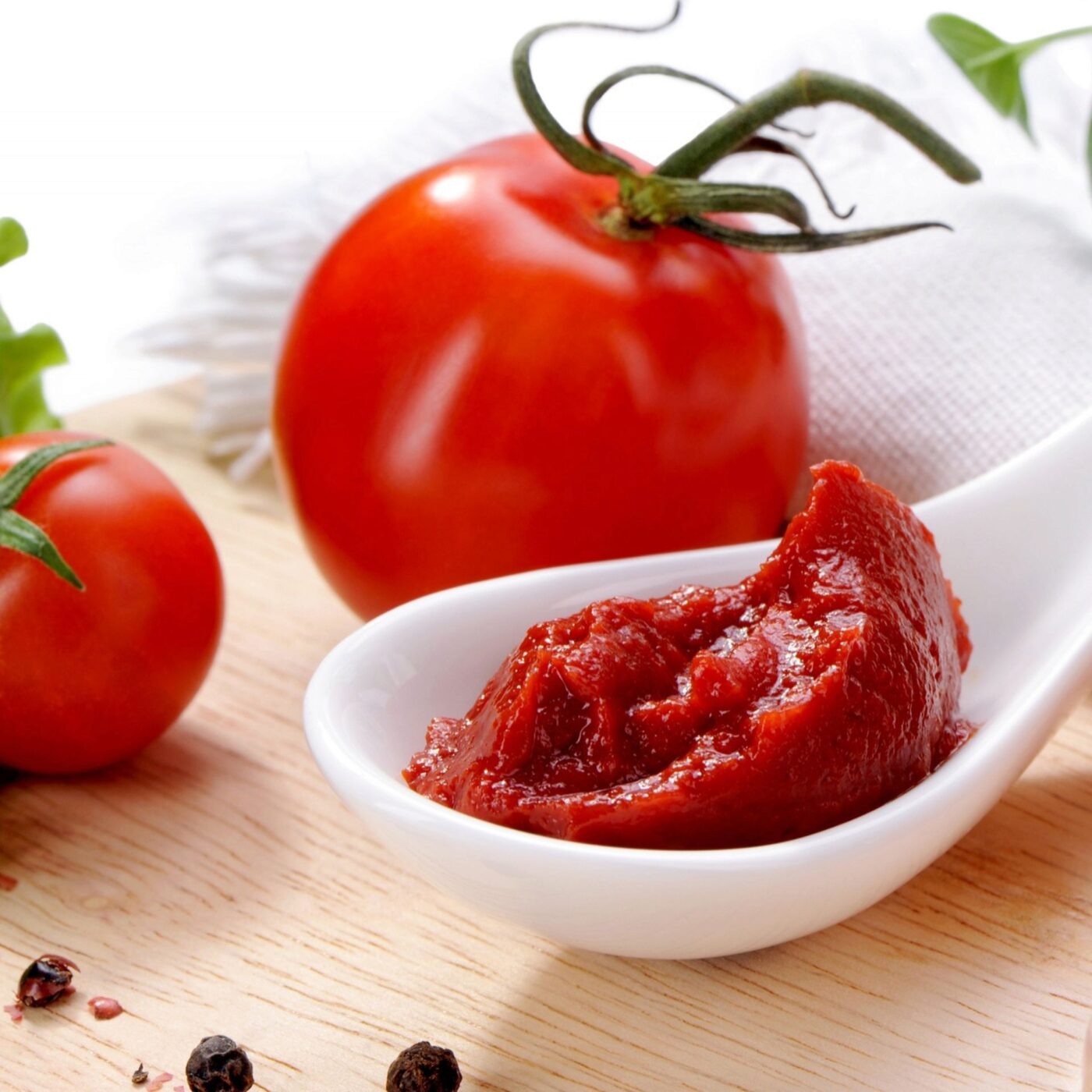 Focus sur le concentré de tomates, plus sain qu’on ne le pense…