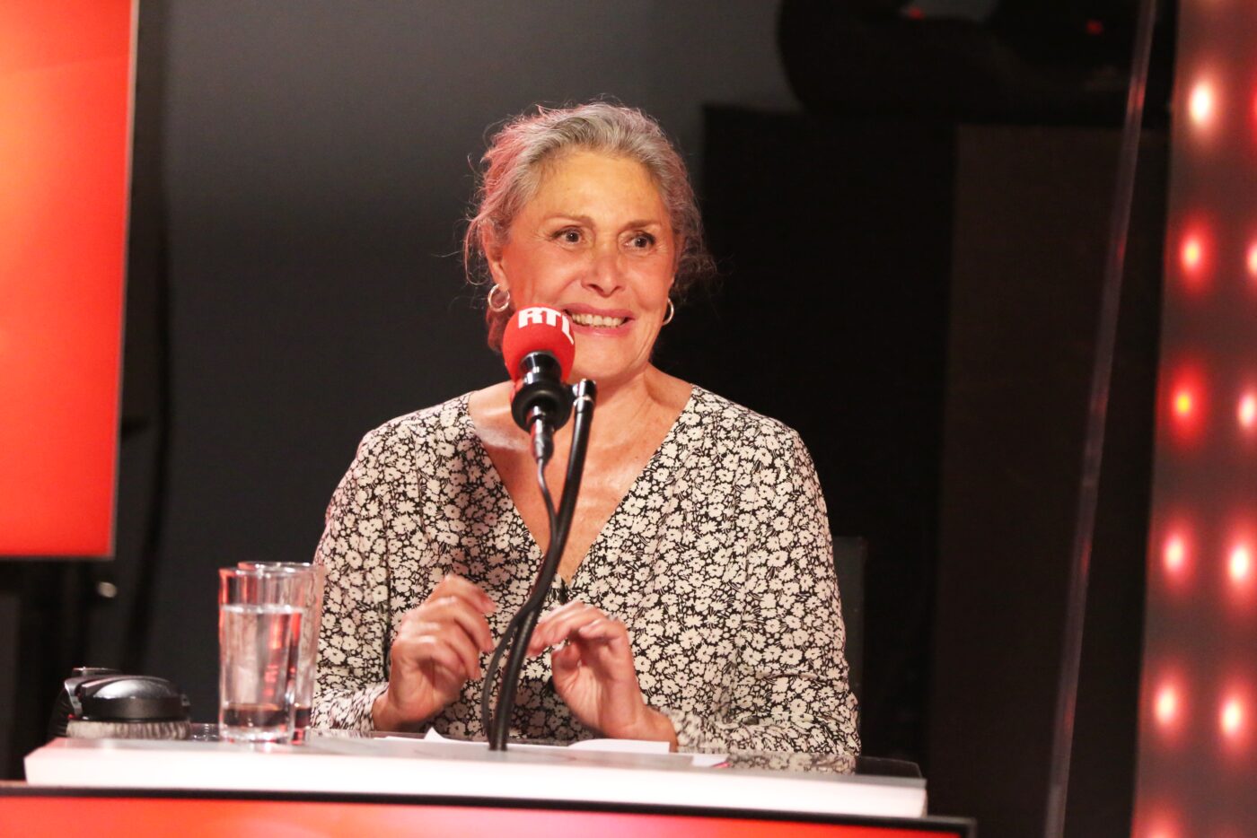 HOMMAGE - Quand Sophie Garel racontait ses souvenirs de RTL dans "Les Grosses Têtes"