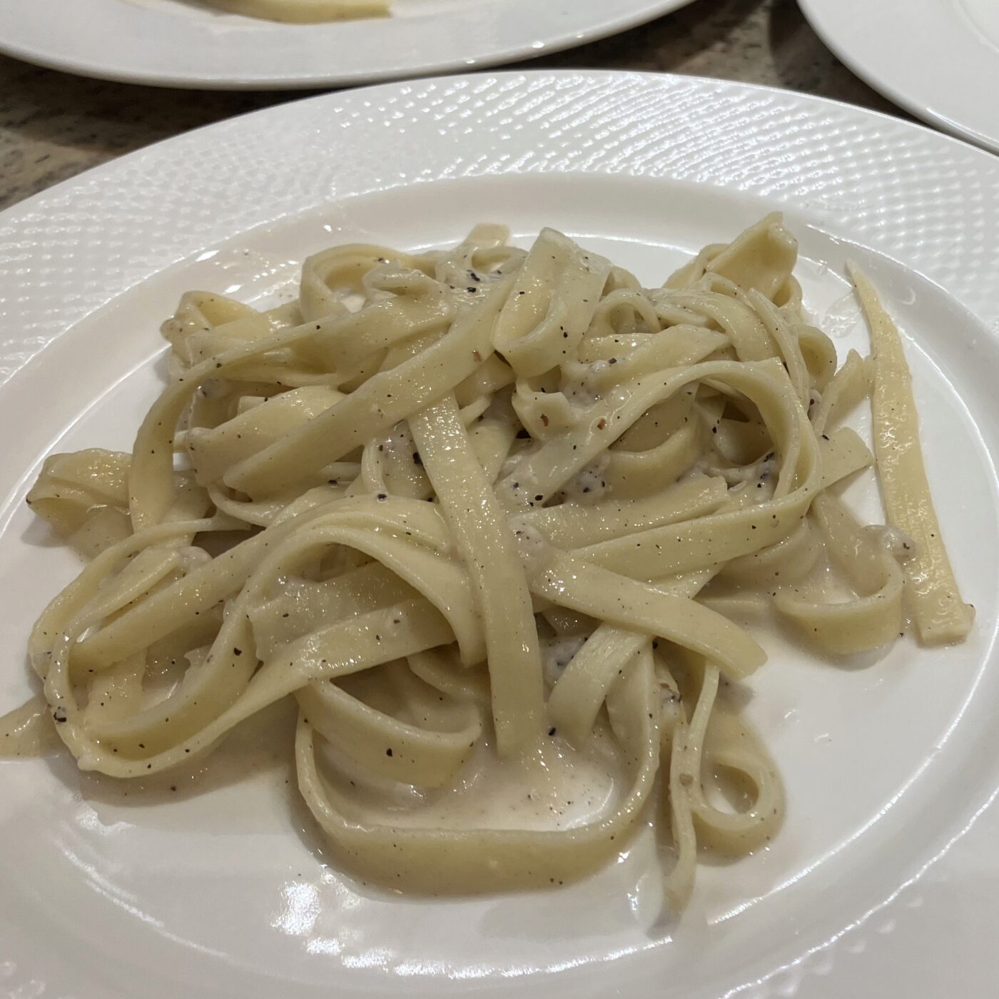 Linguine cacio e pepe de Pierre Alix, président de conseil de fabrique episode artwork