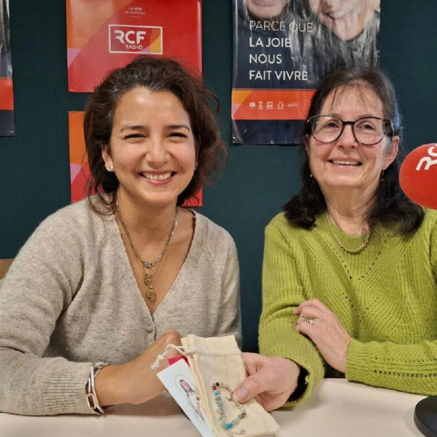 Le Mexique de Lorena Benoit, mexicaine d'Acapulco et créatrice de bijoux episode artwork