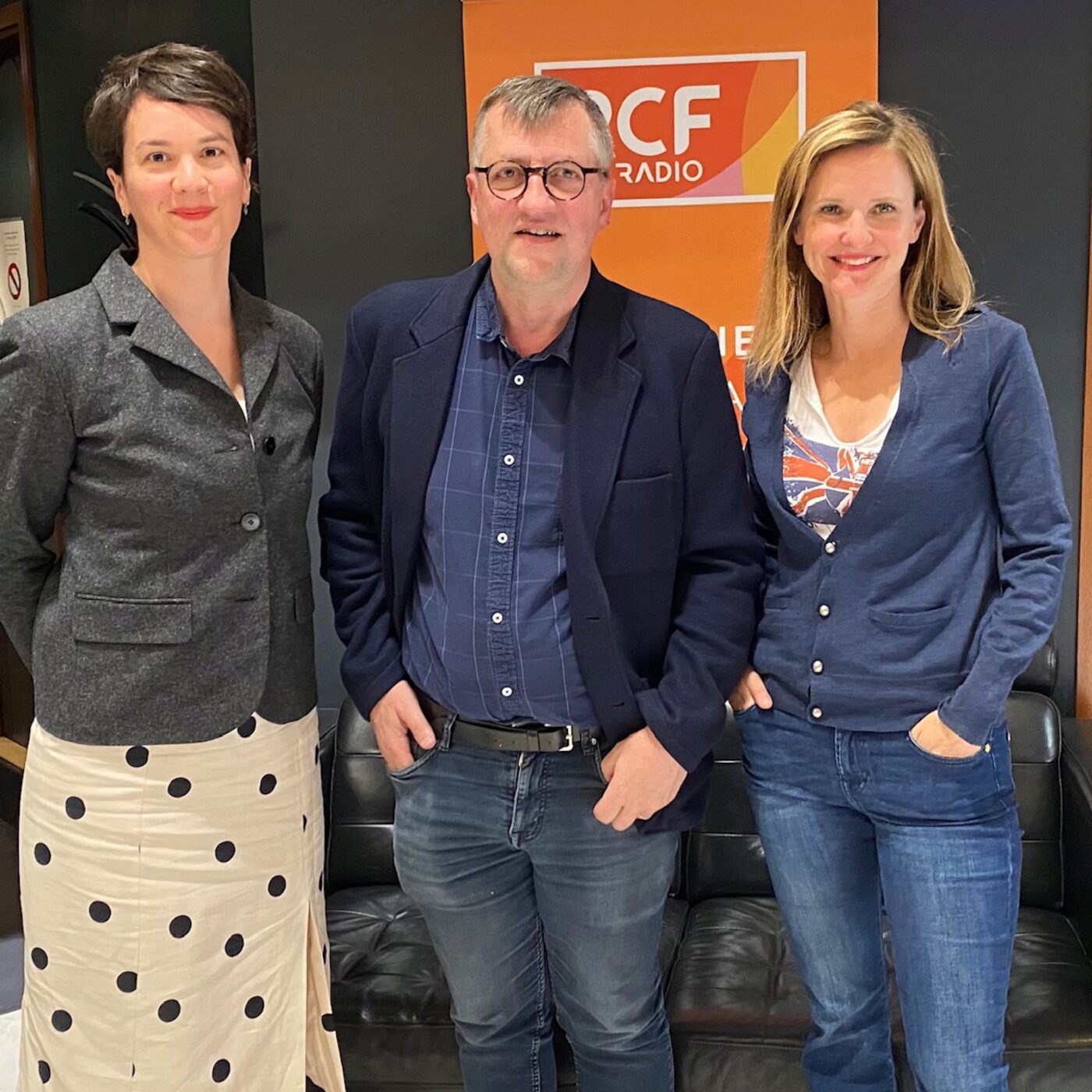 Les cendrillons des temps modernes avec Marie-Eve Lacasse et Amélie Cordonnier episode artwork