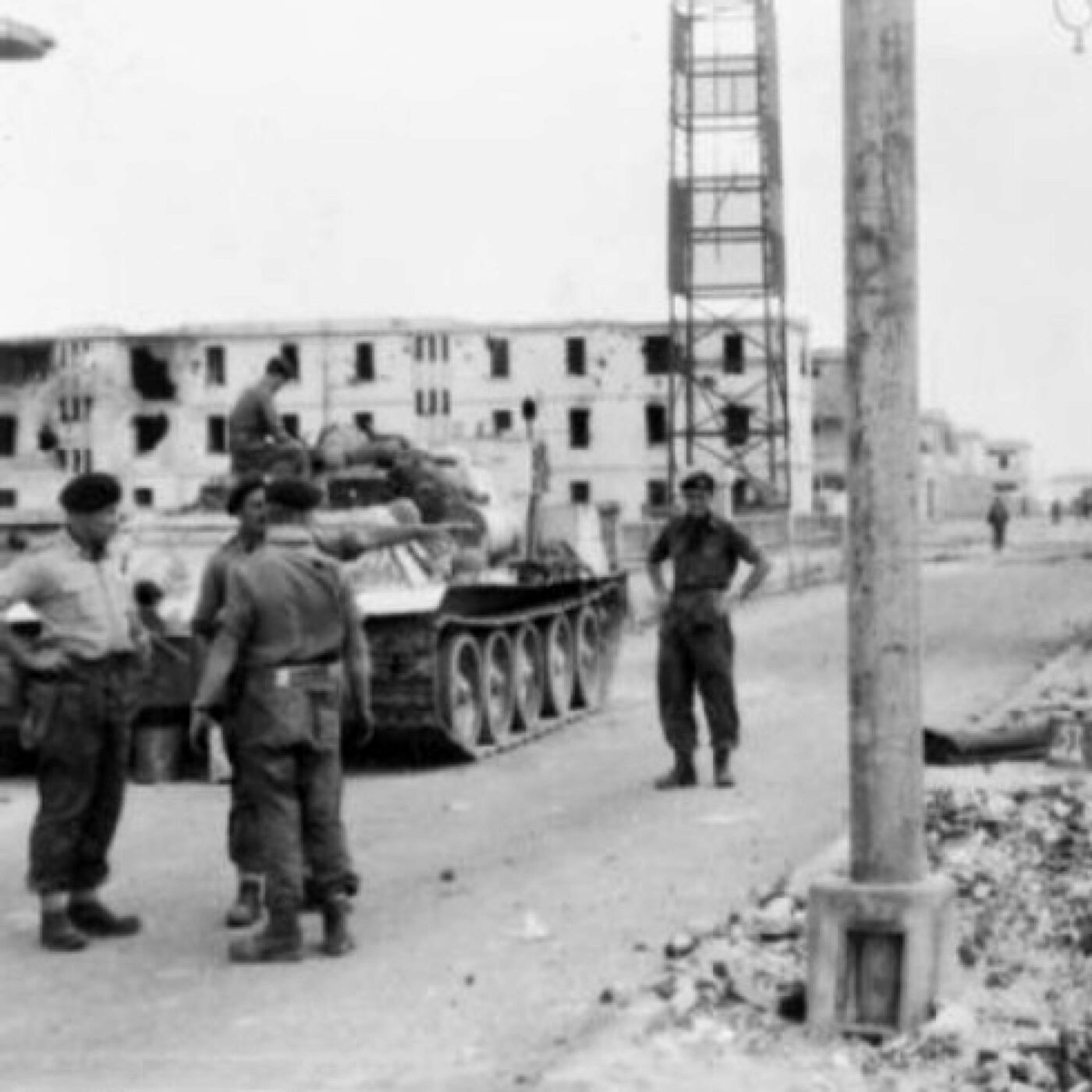 5 novembre 1956: Français et Britannique débarquent à Suez