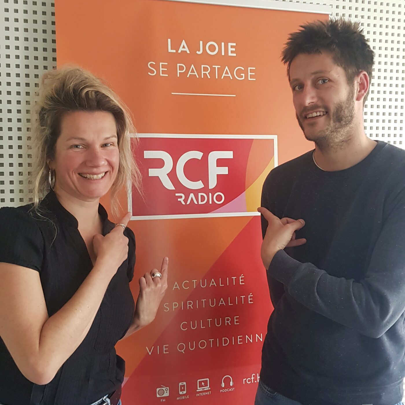 Aurélie Frennet et Benoît Janssens "Mais c'est quoi ton vrai métier?" aux RC episode artwork
