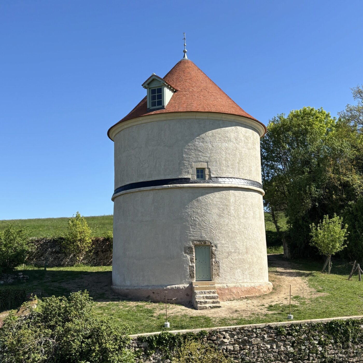 Le pigeonnier de l’abbaye d’Andecy a retrouvé tout son éclat episode artwork