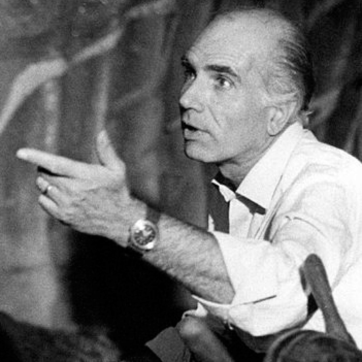 Luigi Comencini, réalisateur italien (1916-2007) episode artwork