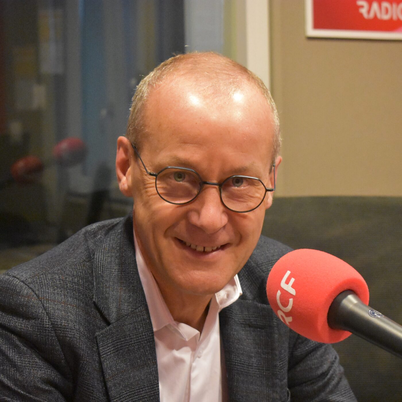 Stéphane Piednoir veut « faire le ménage » dans les écoles supérieures privées episode artwork