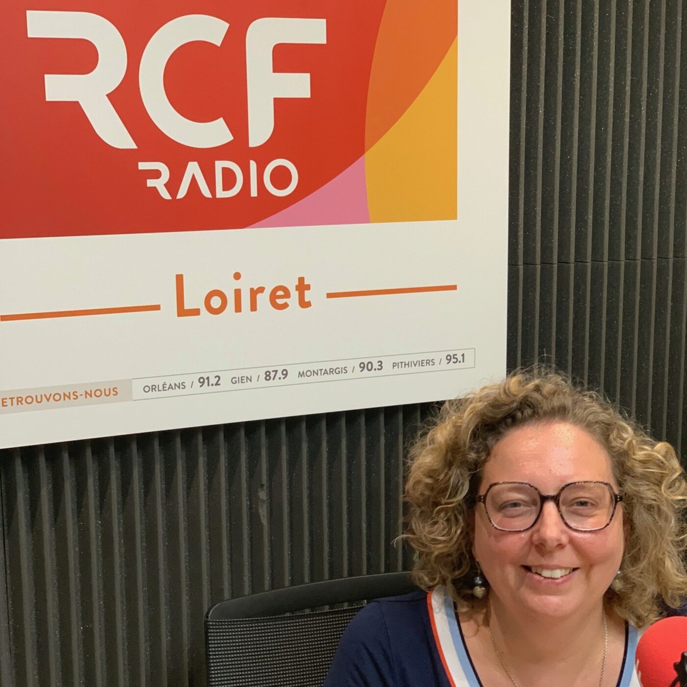 Julie, à la rencontre de Jésus et de la jeunesse episode artwork